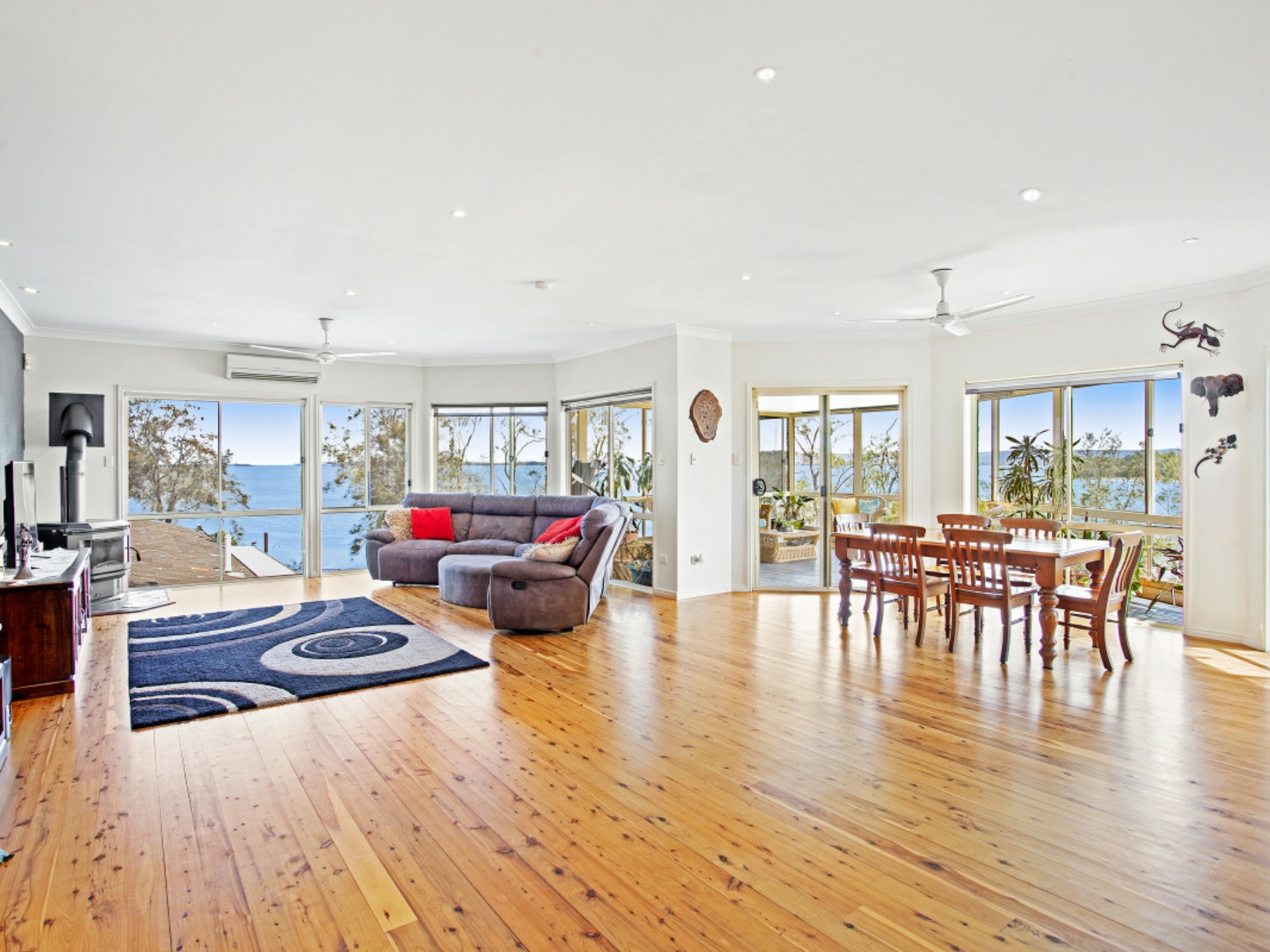 6 Marine Parade, ROCKY POINT