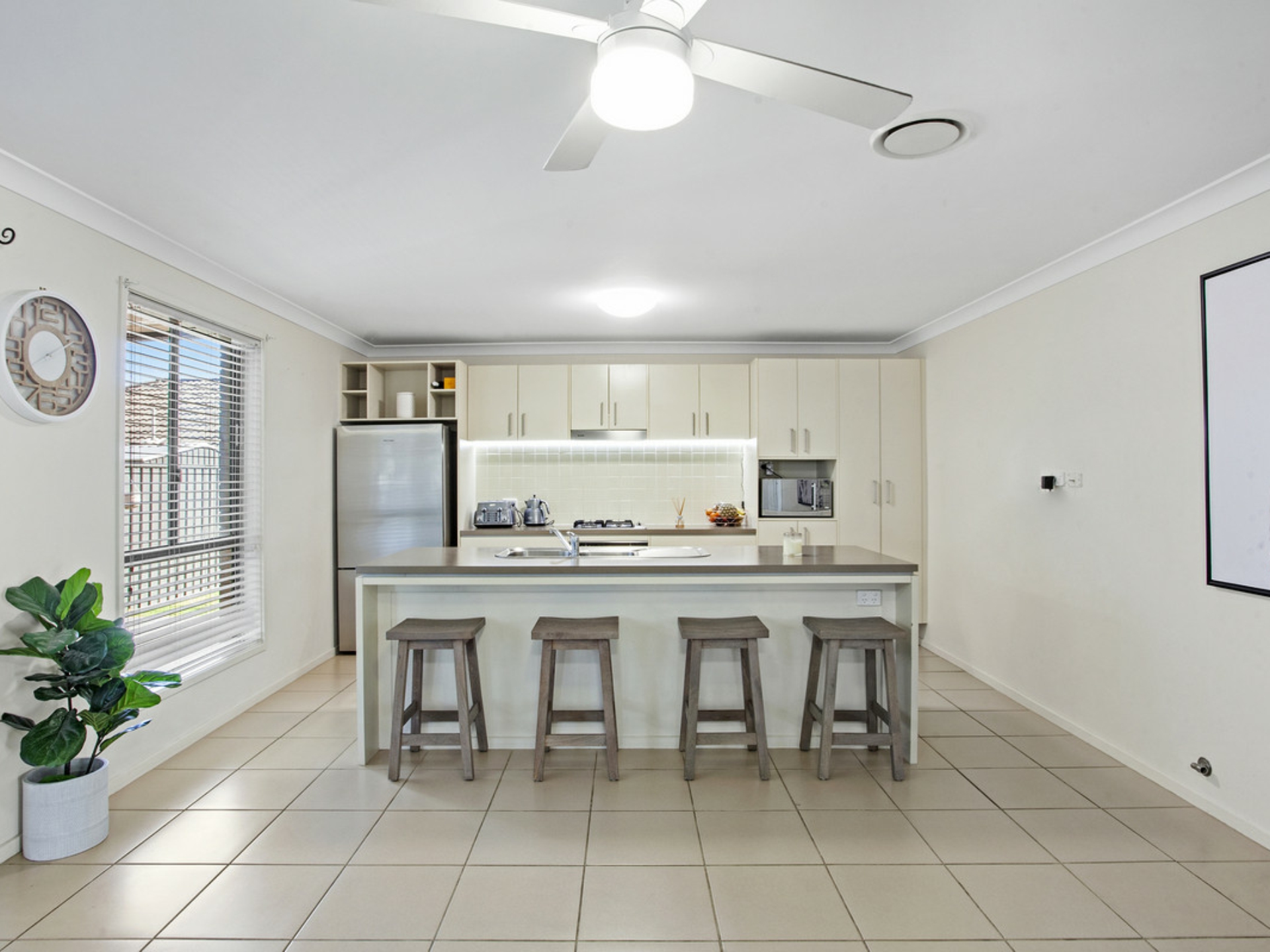 2 Drovers Way, WADALBA