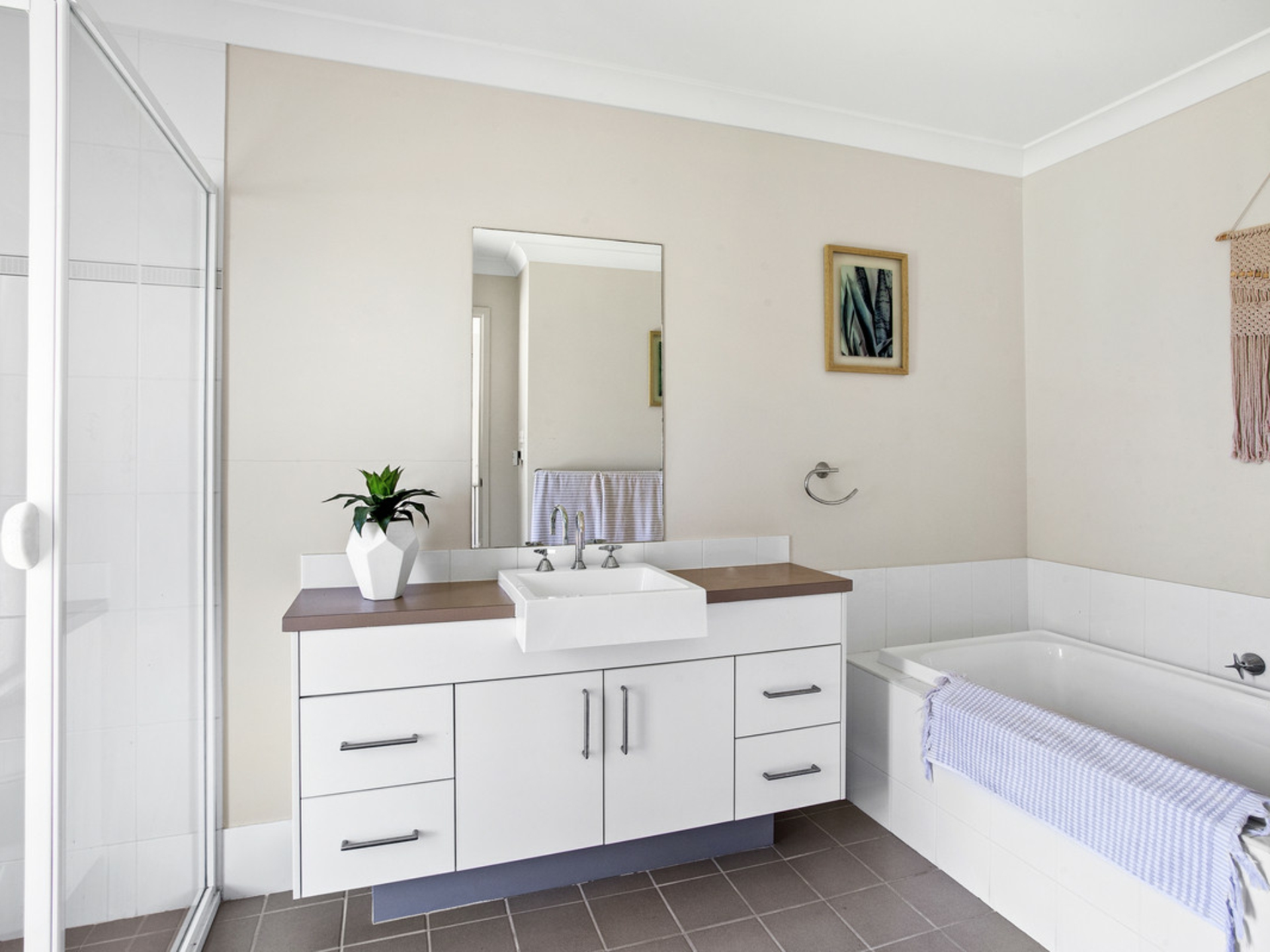 2 Drovers Way, WADALBA