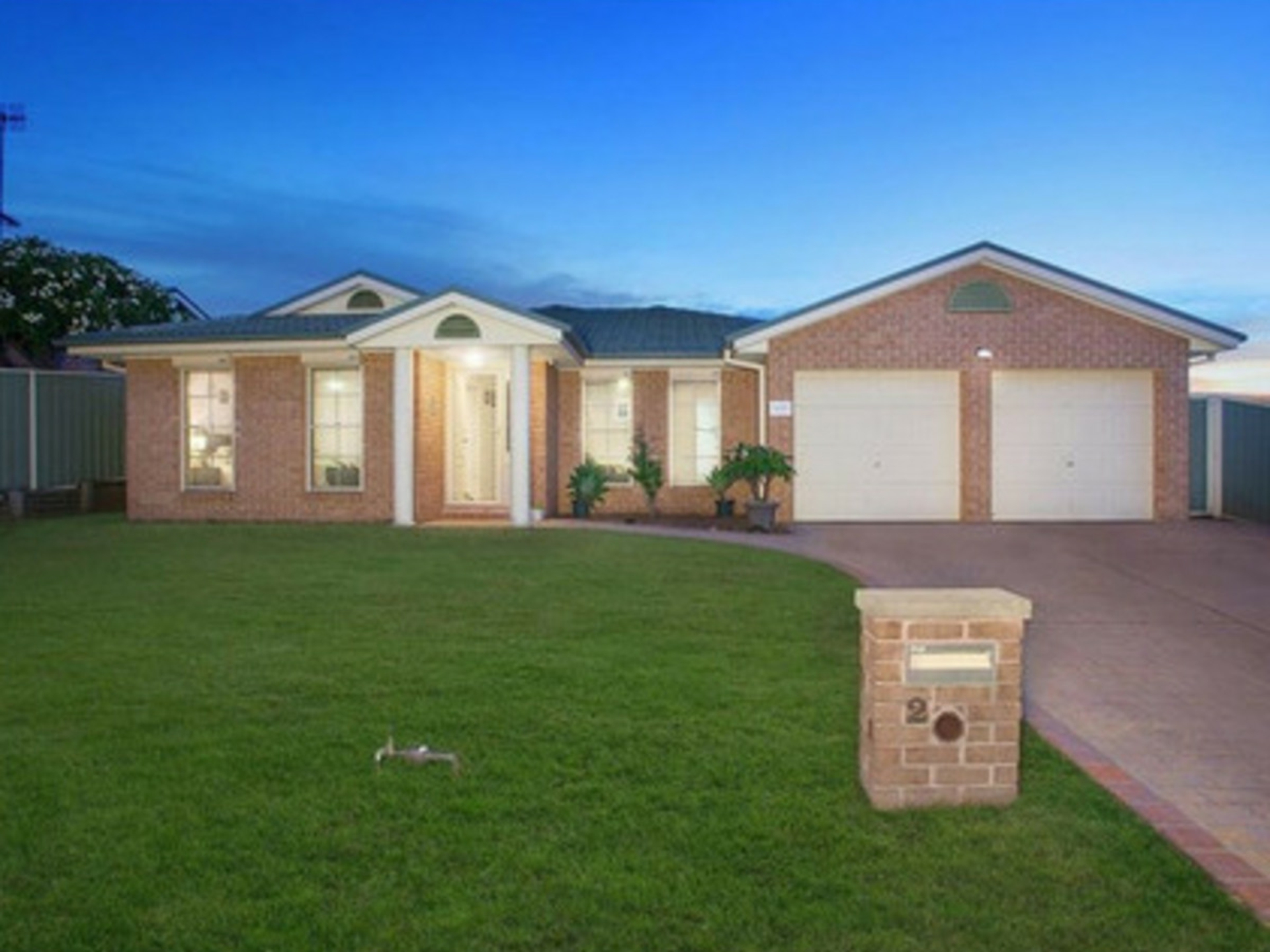 2 Stamford Close, KANWAL