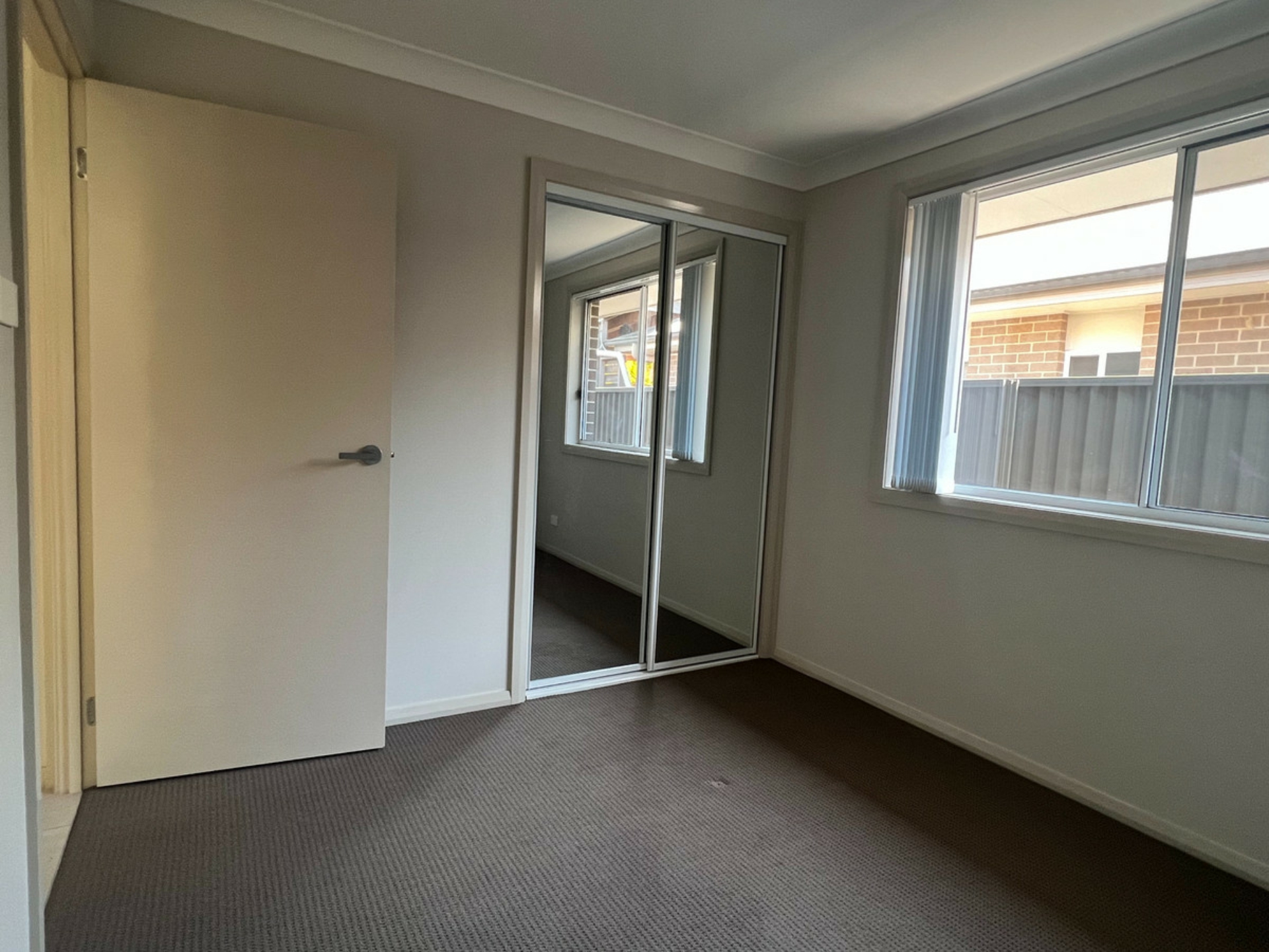 82a Clinton Way, HAMLYN TERRACE