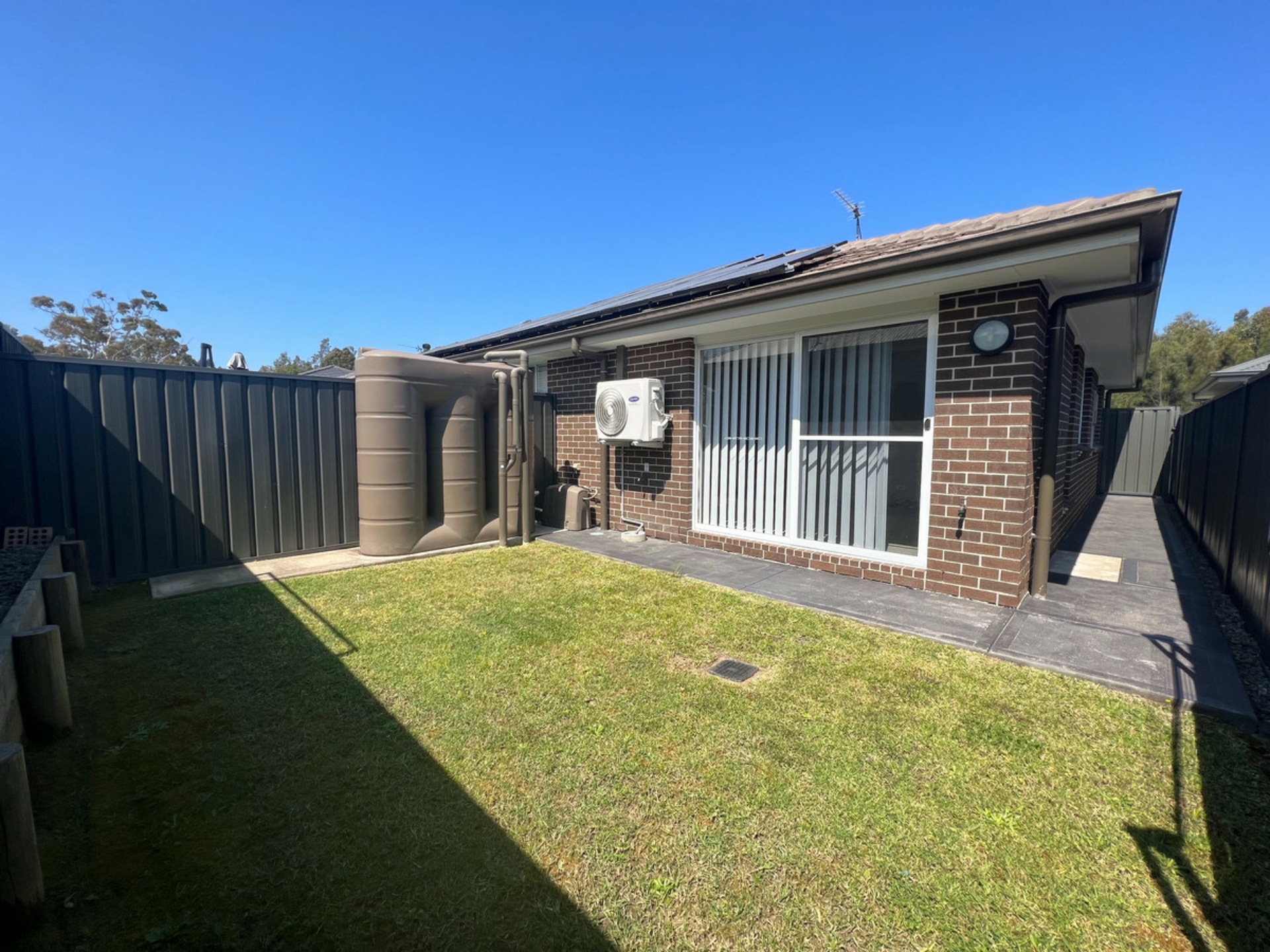 82a Clinton Way, HAMLYN TERRACE