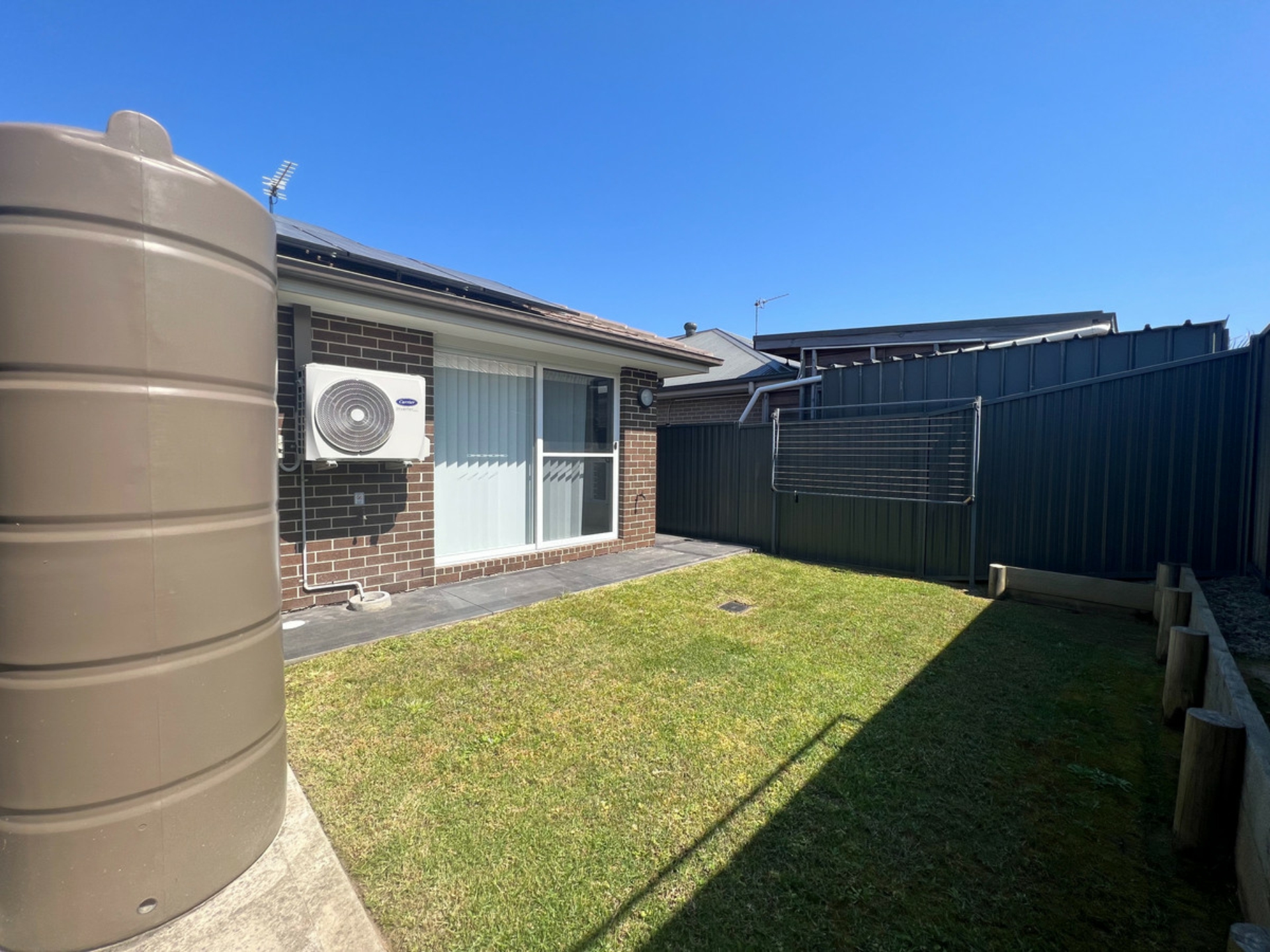 82a Clinton Way, HAMLYN TERRACE