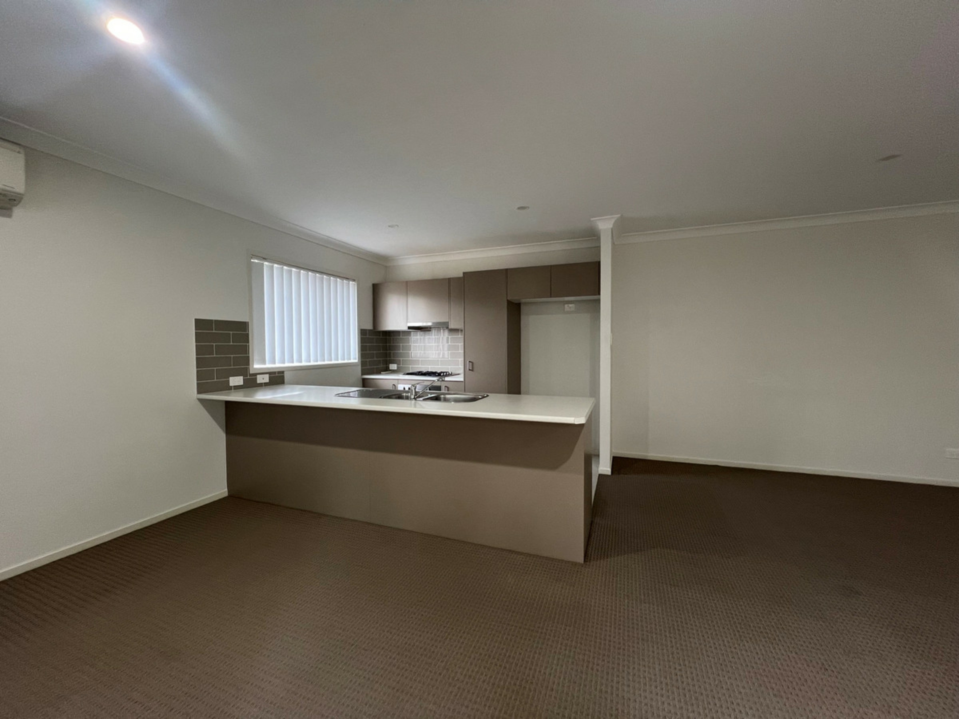 38 Nigella Circuit, HAMLYN TERRACE