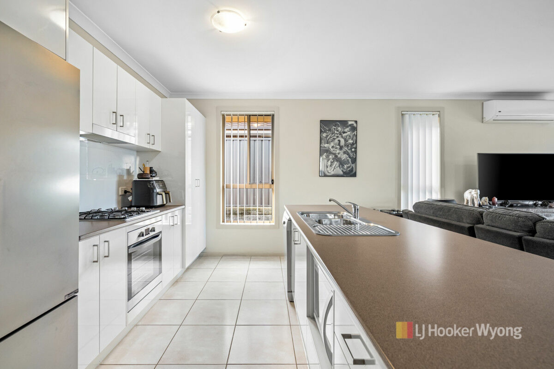 6 Noble Court — photo 4 of 14