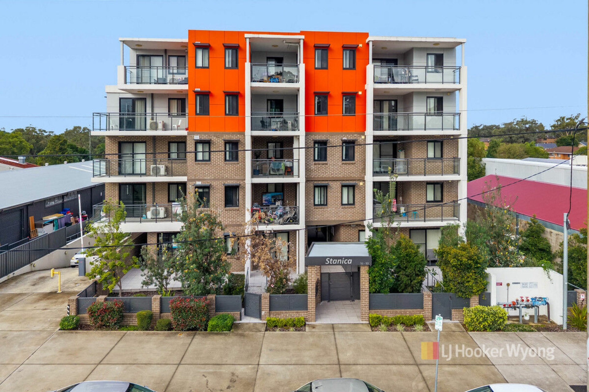 5/51-53 Howarth Street — photo 2 of 14
