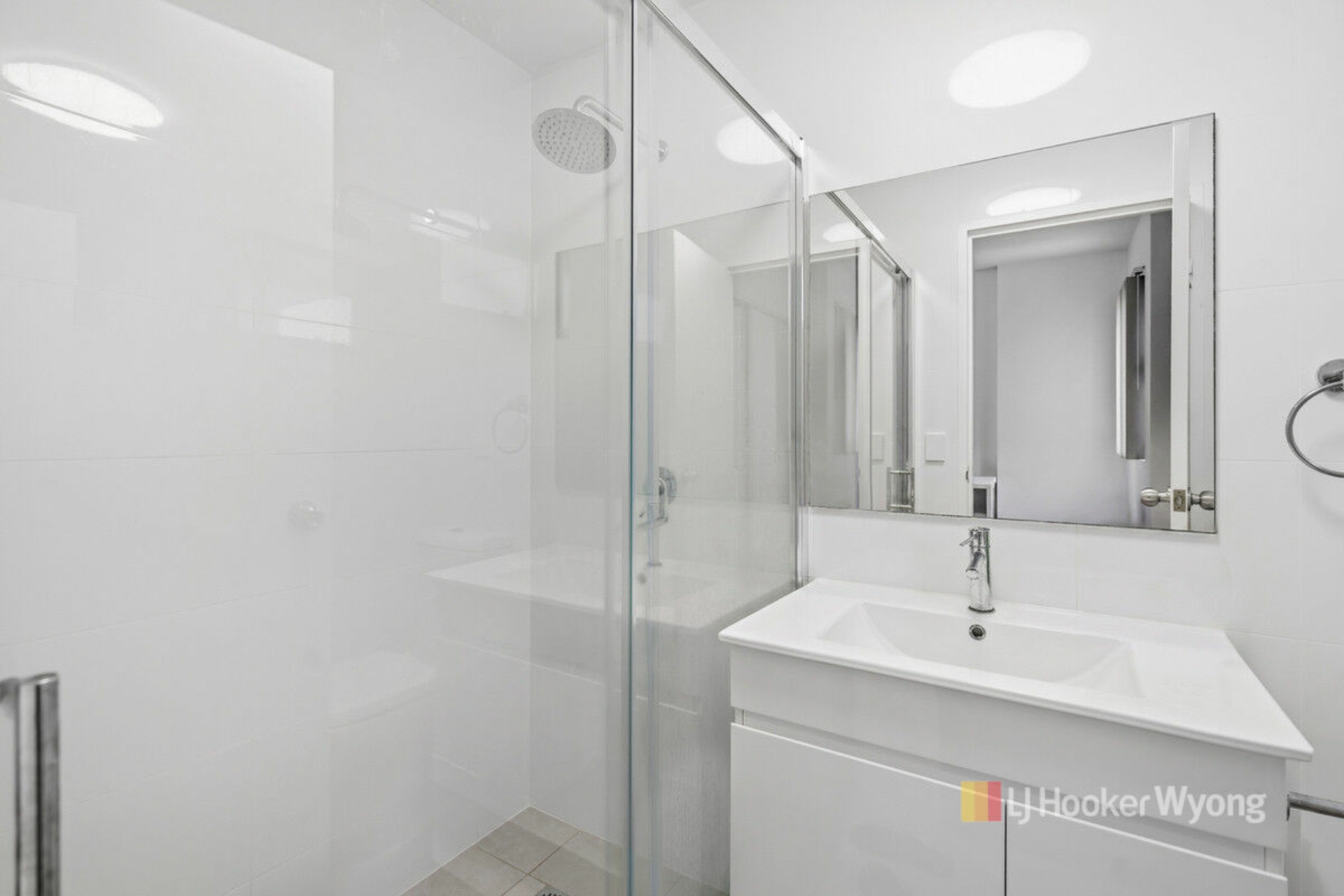 5/51-53 Howarth Street — photo 6 of 14