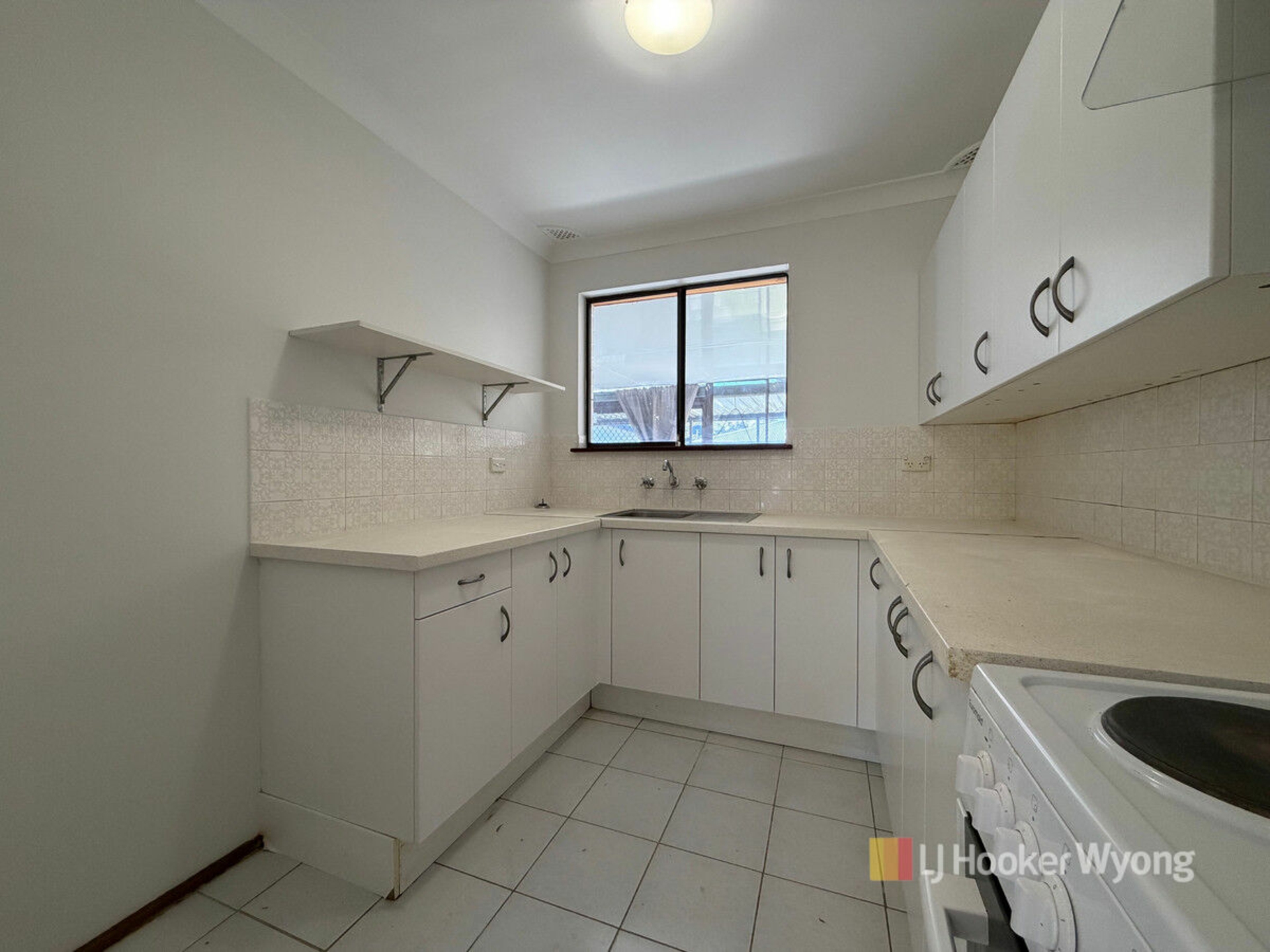 83 Watkin Avenue — photo 3 of 13