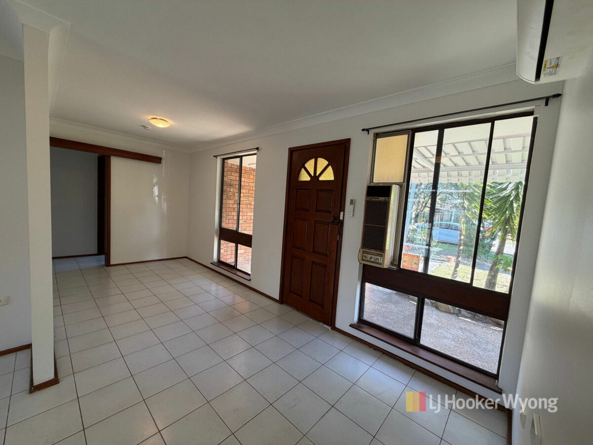 83 Watkin Avenue — photo 5 of 13