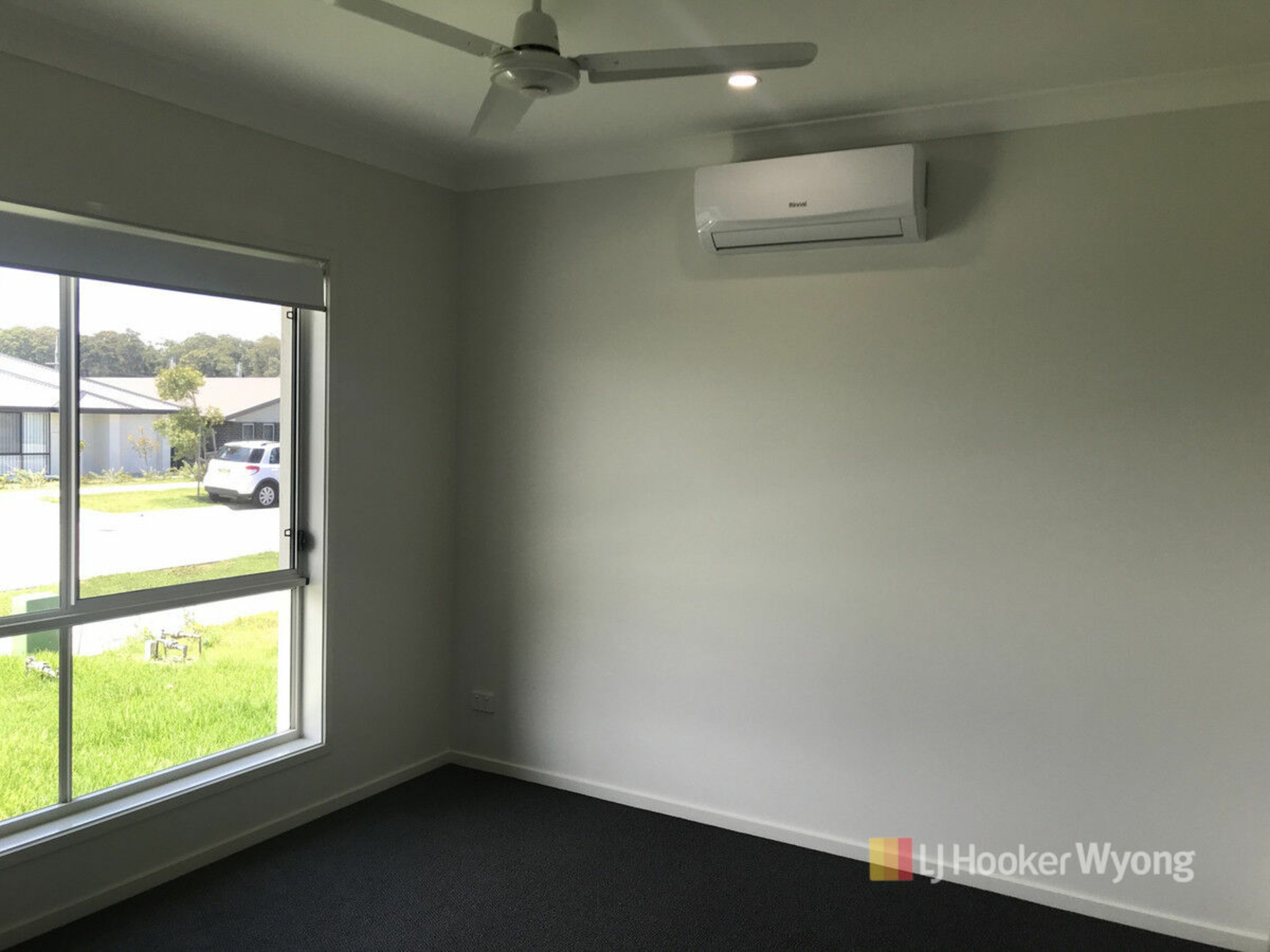 47 Voyager Street — photo 3 of 12