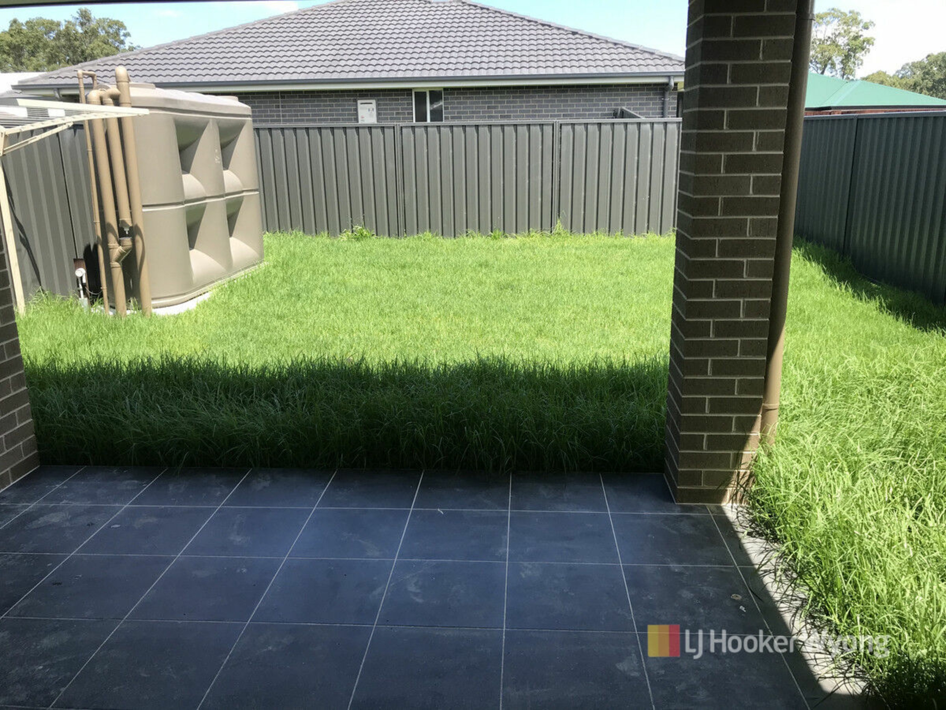 47 Voyager Street — photo 11 of 12