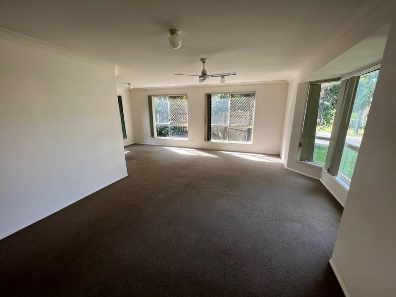 4 Jarrah Place, FITZGIBBON