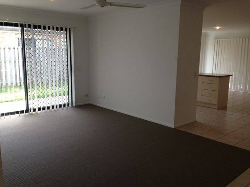 13 Oaktree Place, BRACKEN RIDGE