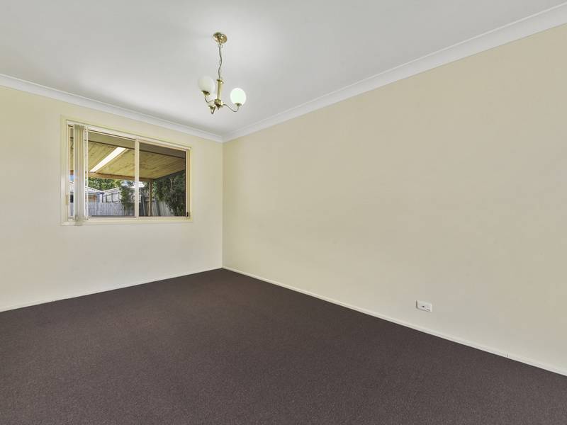 4 Bearke Place, BRACKEN RIDGE
