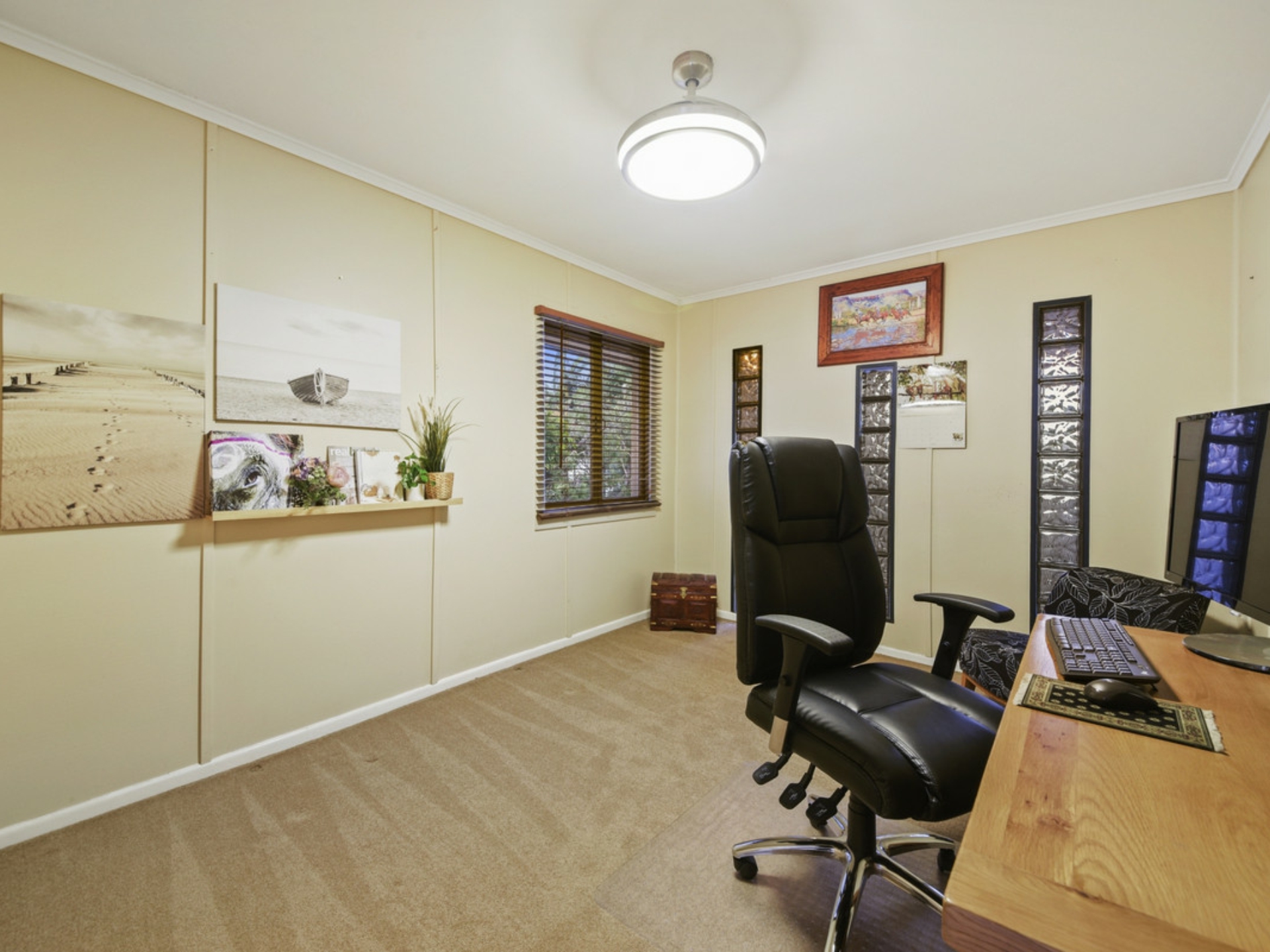 12 Larissa Street, GEEBUNG