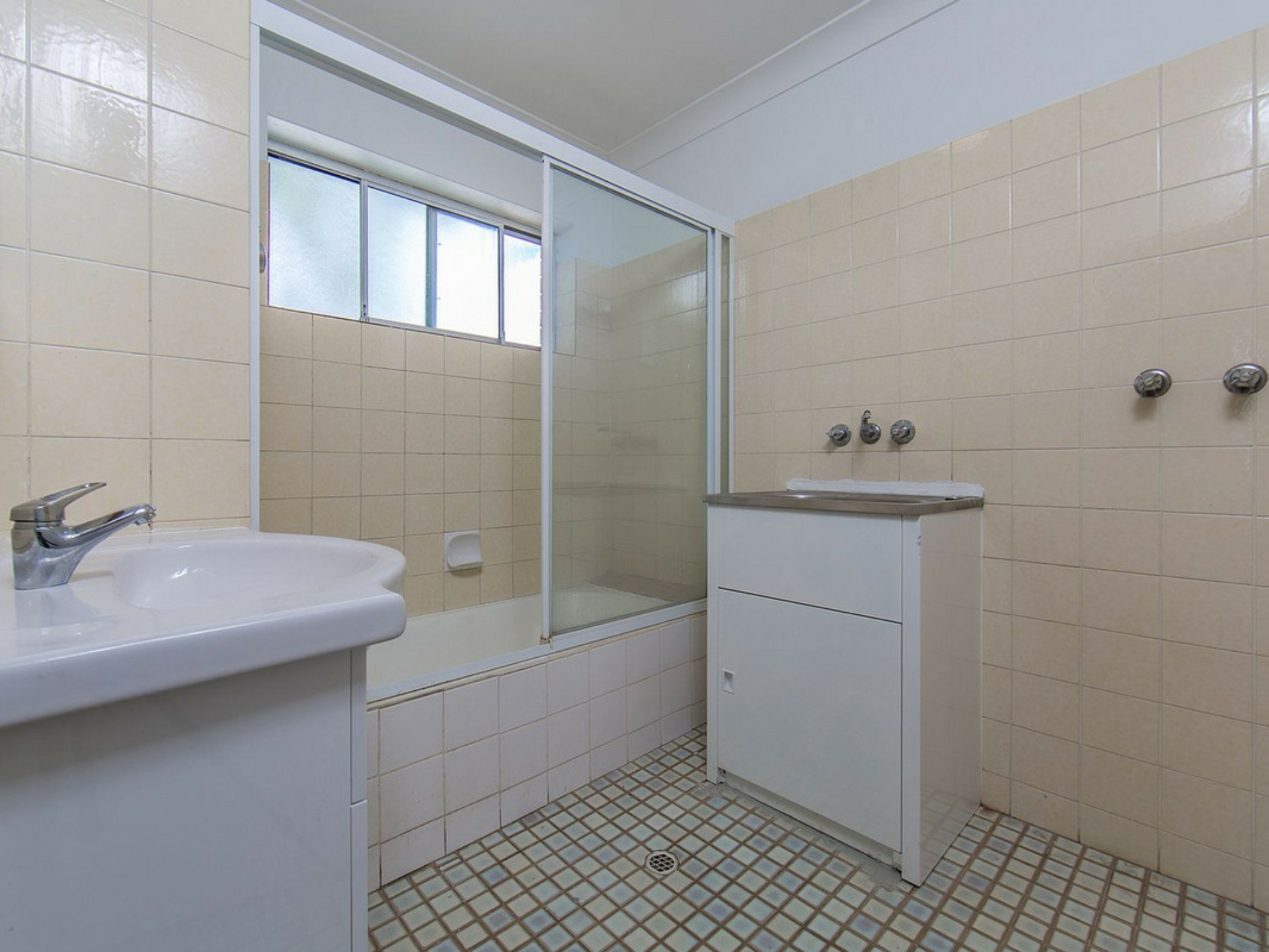 2/11 Lasseter Street, KEDRON