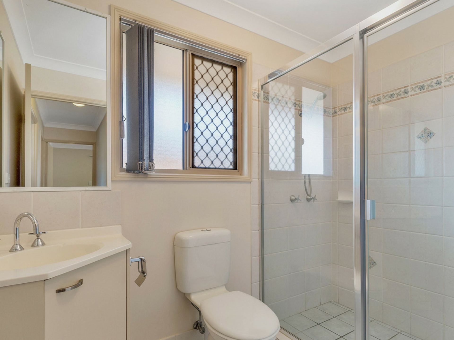 2/58 Sparkes Street, CHERMSIDE