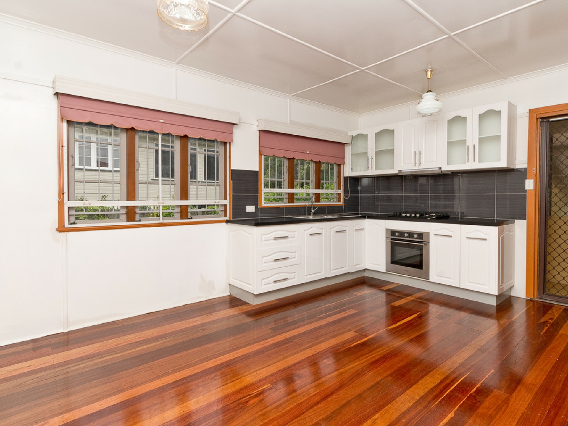 11 Yaralla Street, CHERMSIDE