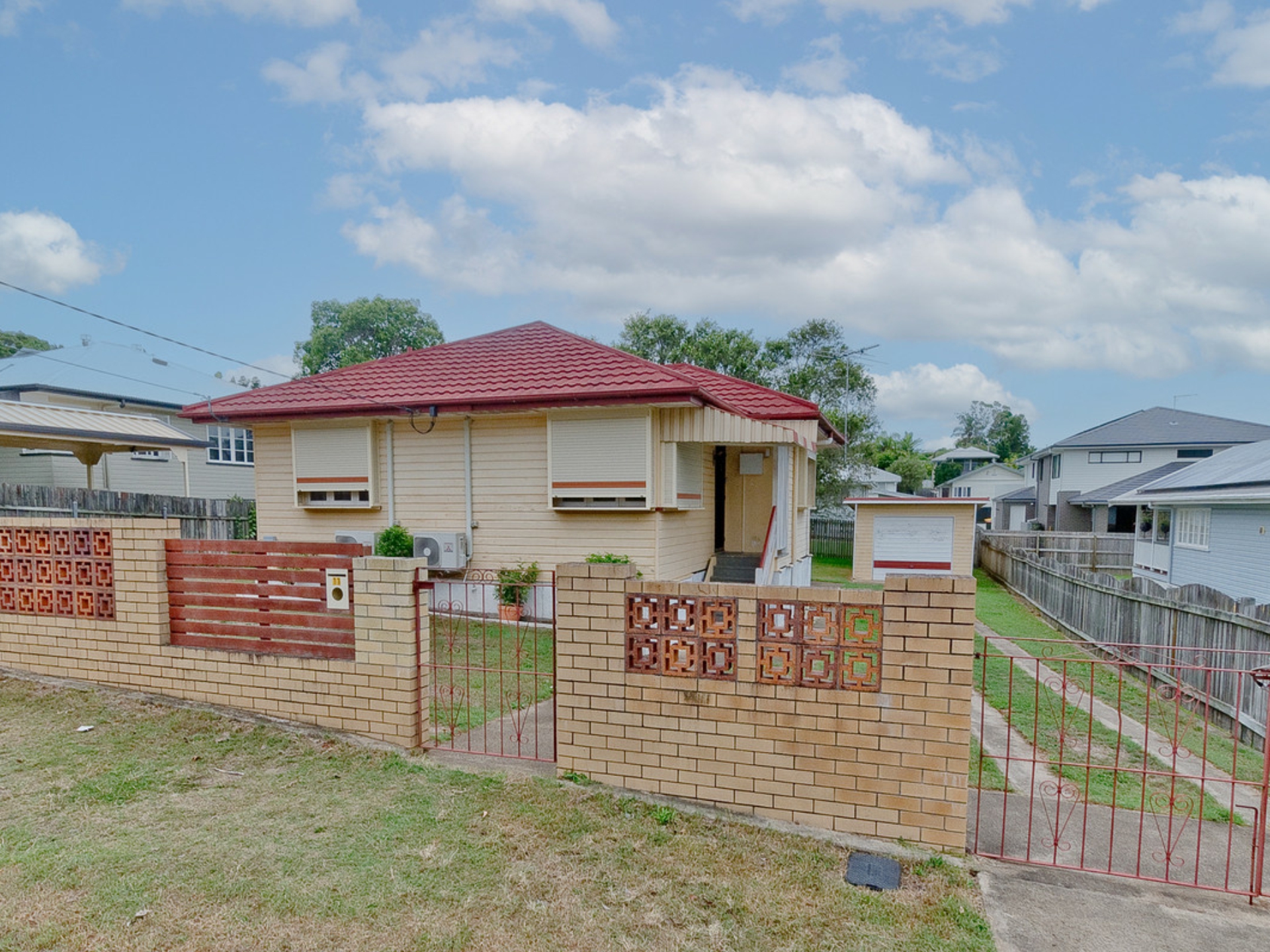 11 Yaralla Street, CHERMSIDE