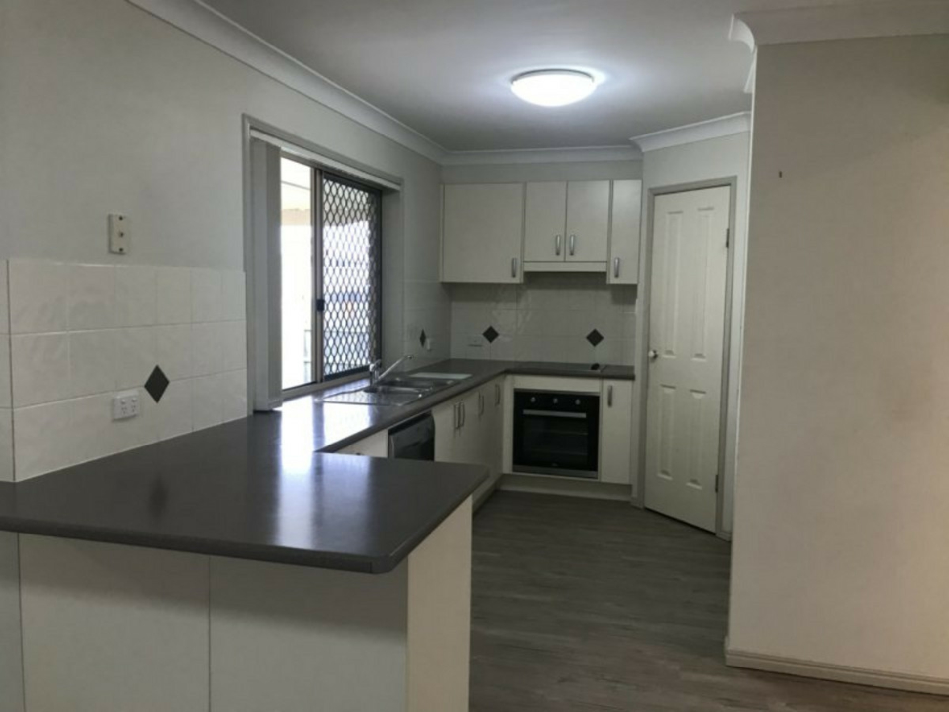 54 Michael Avenue, MORAYFIELD
