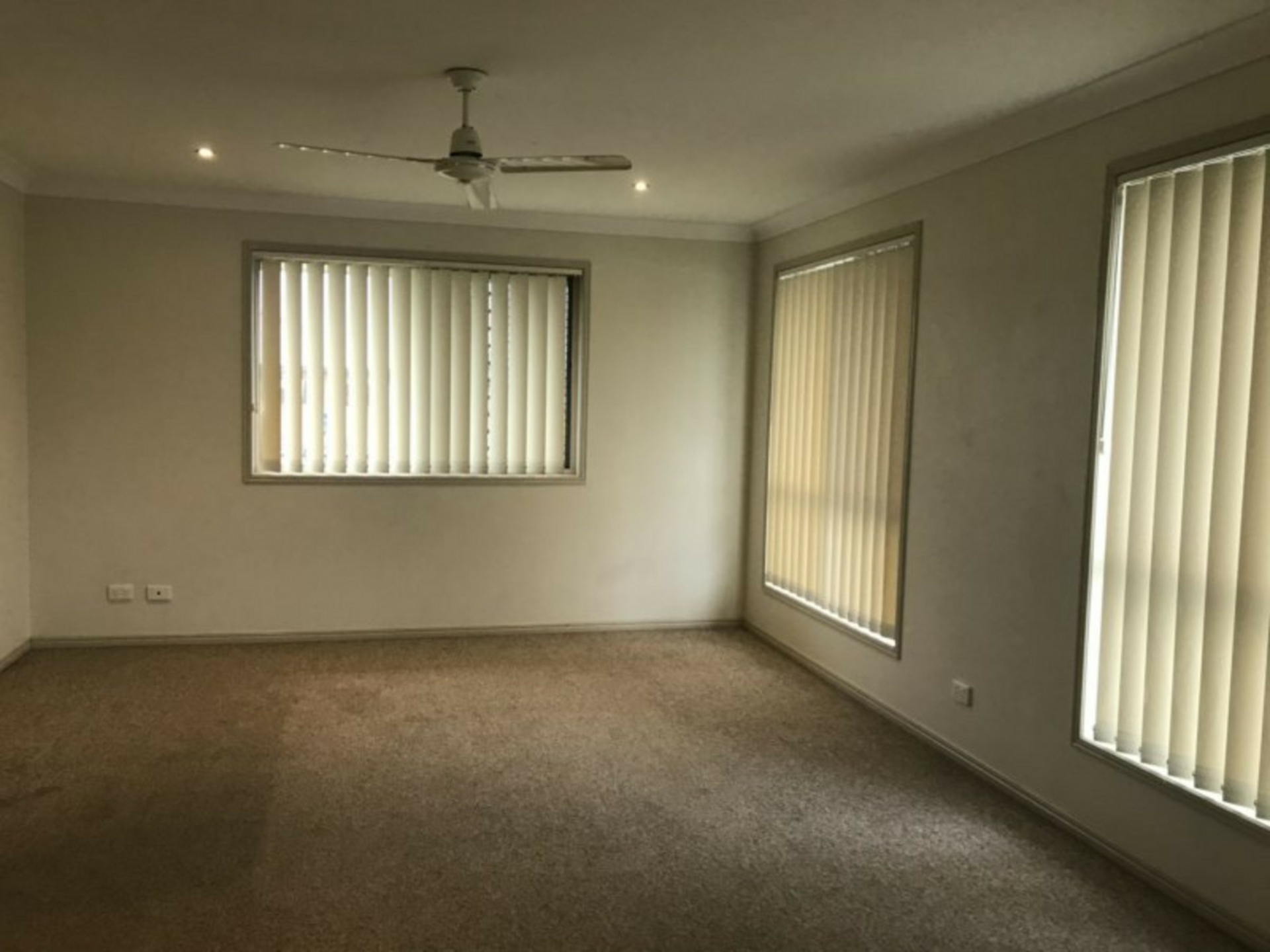 54 Michael Avenue, MORAYFIELD