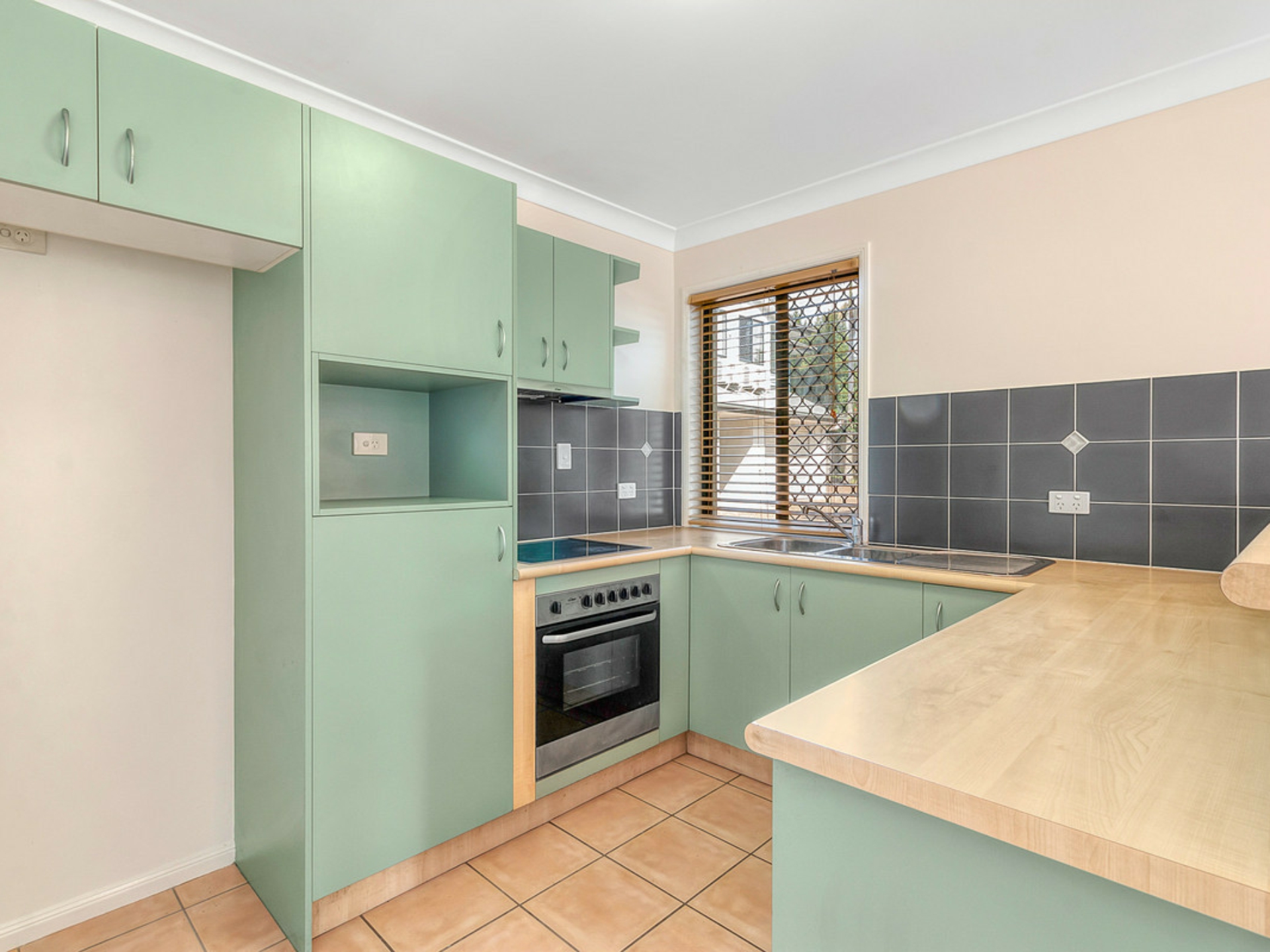 1/350 Hamilton Road, CHERMSIDE