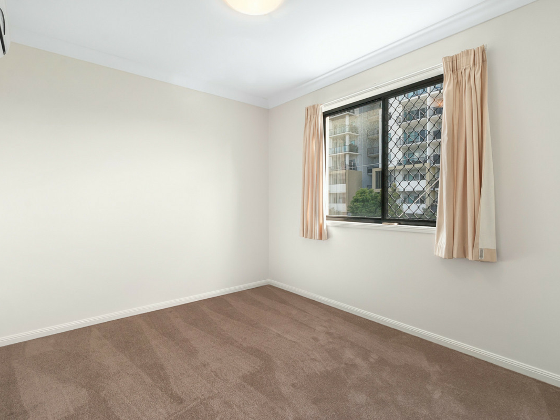 1/350 Hamilton Road, CHERMSIDE