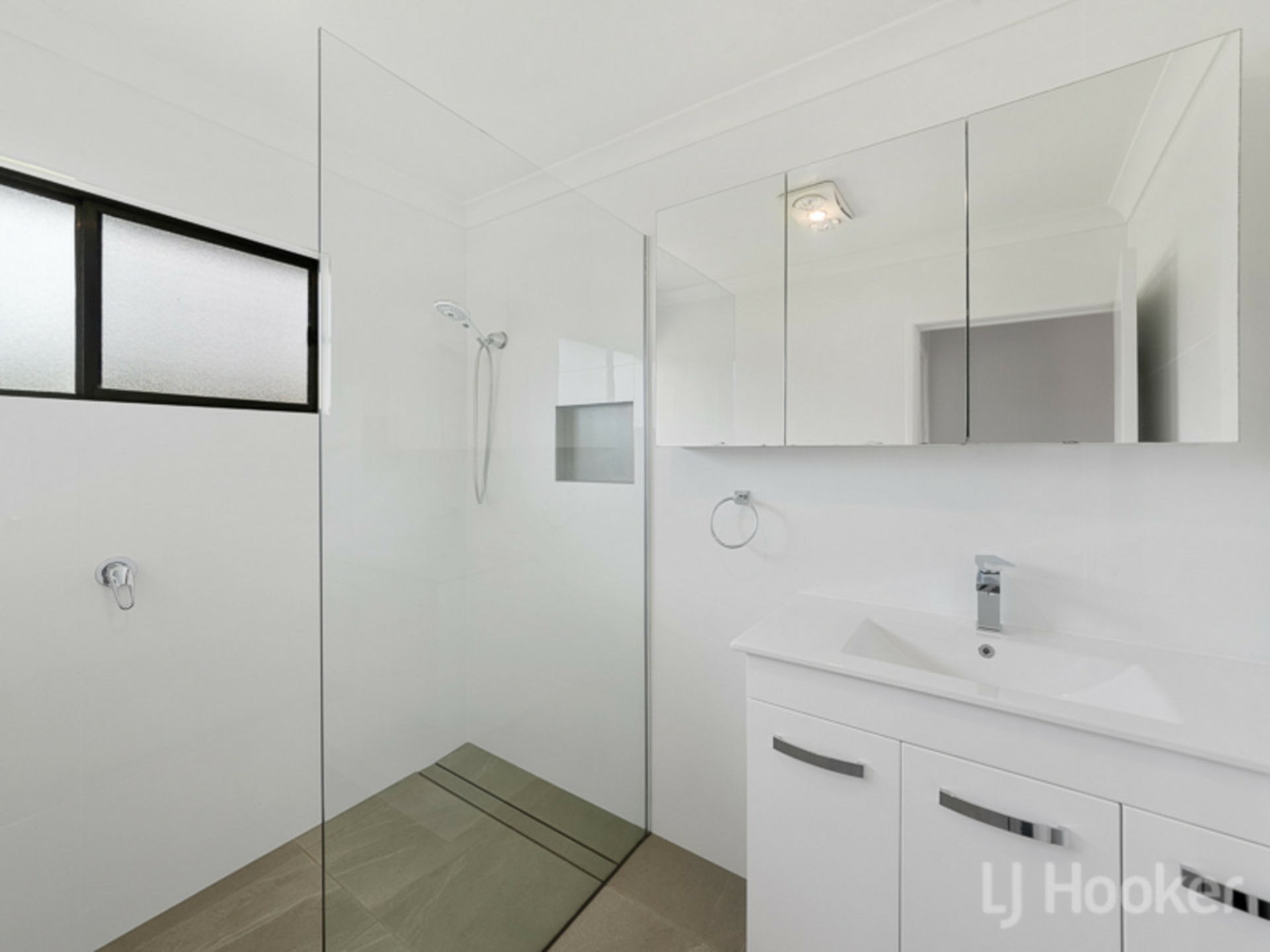 26 Woondaree Street, BRACKEN RIDGE