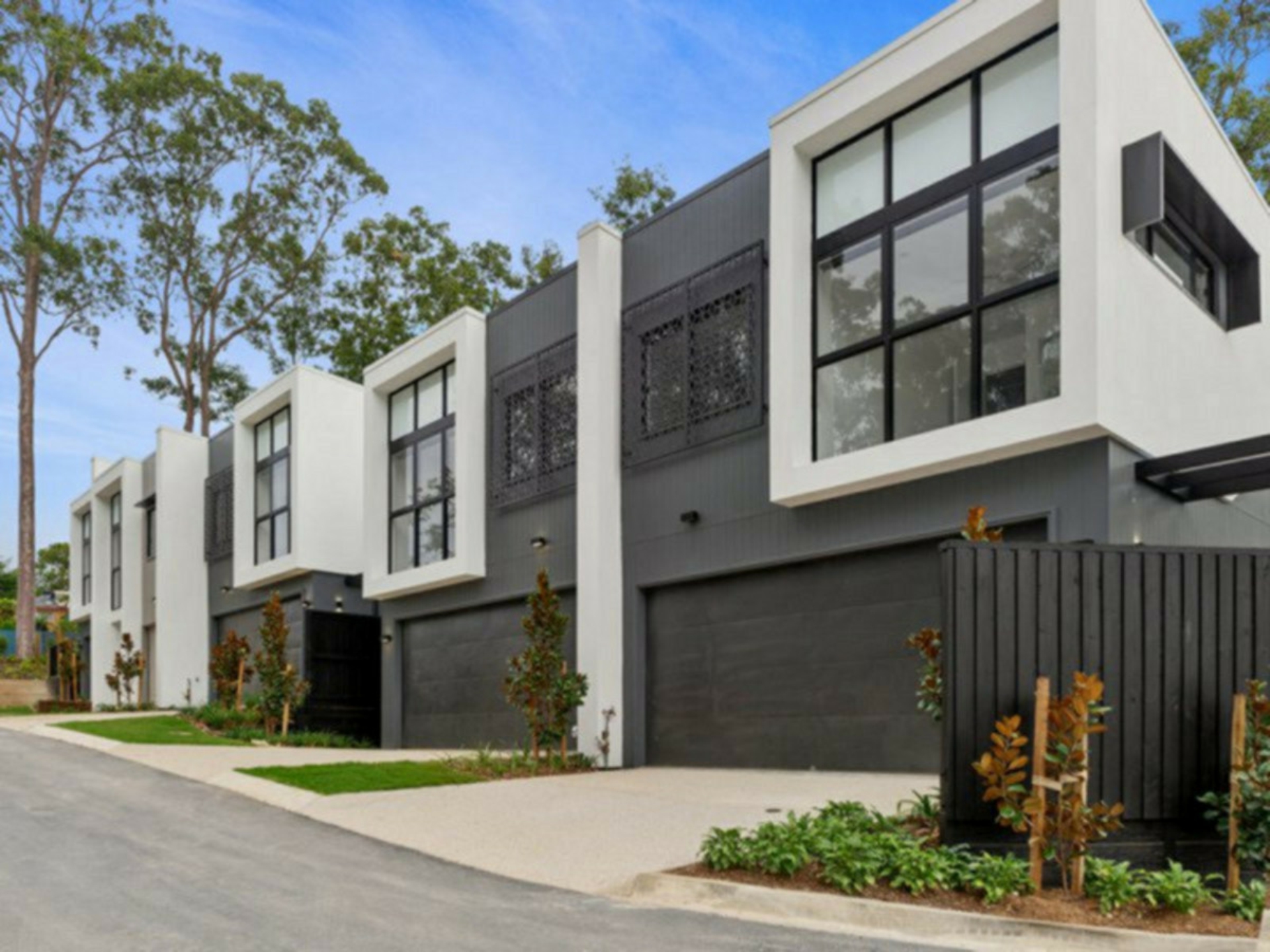 16/906 Hamilton Road, MCDOWALL