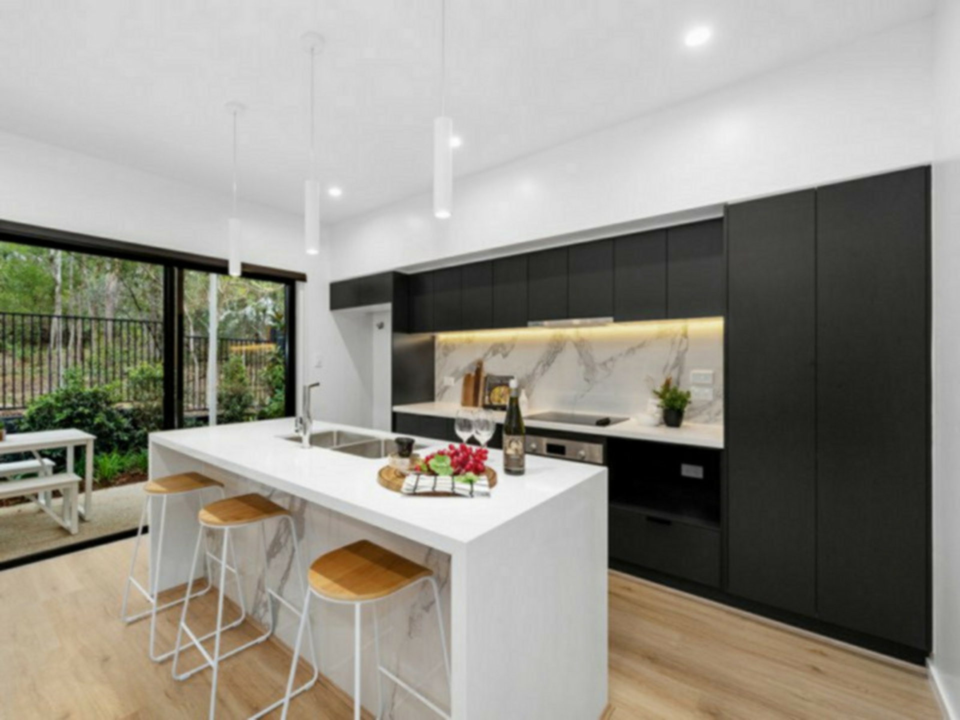 16/906 Hamilton Road, MCDOWALL