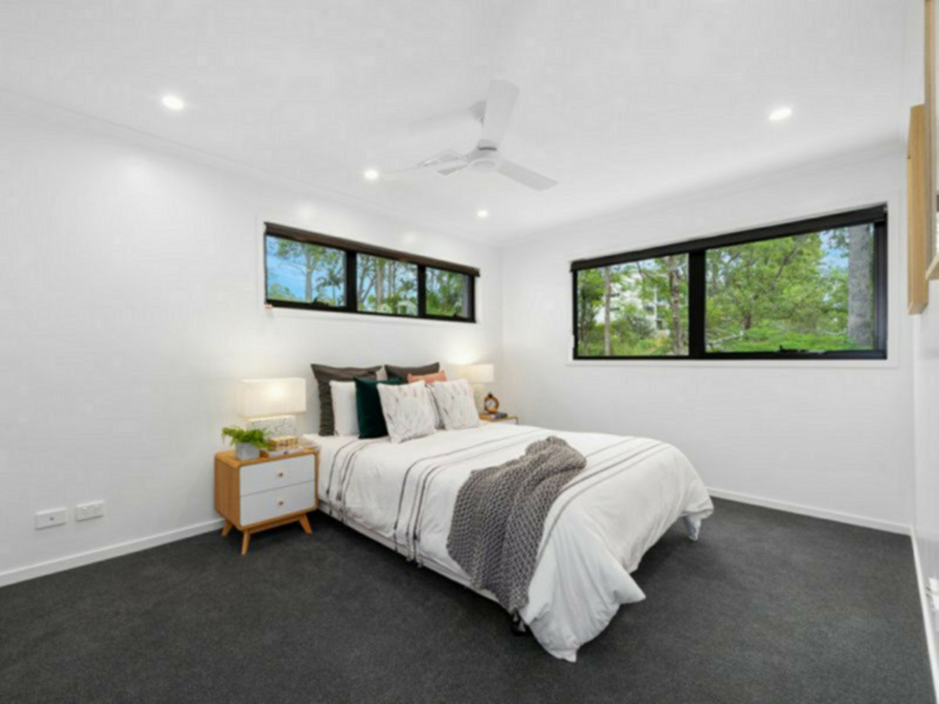 16/906 Hamilton Road, MCDOWALL
