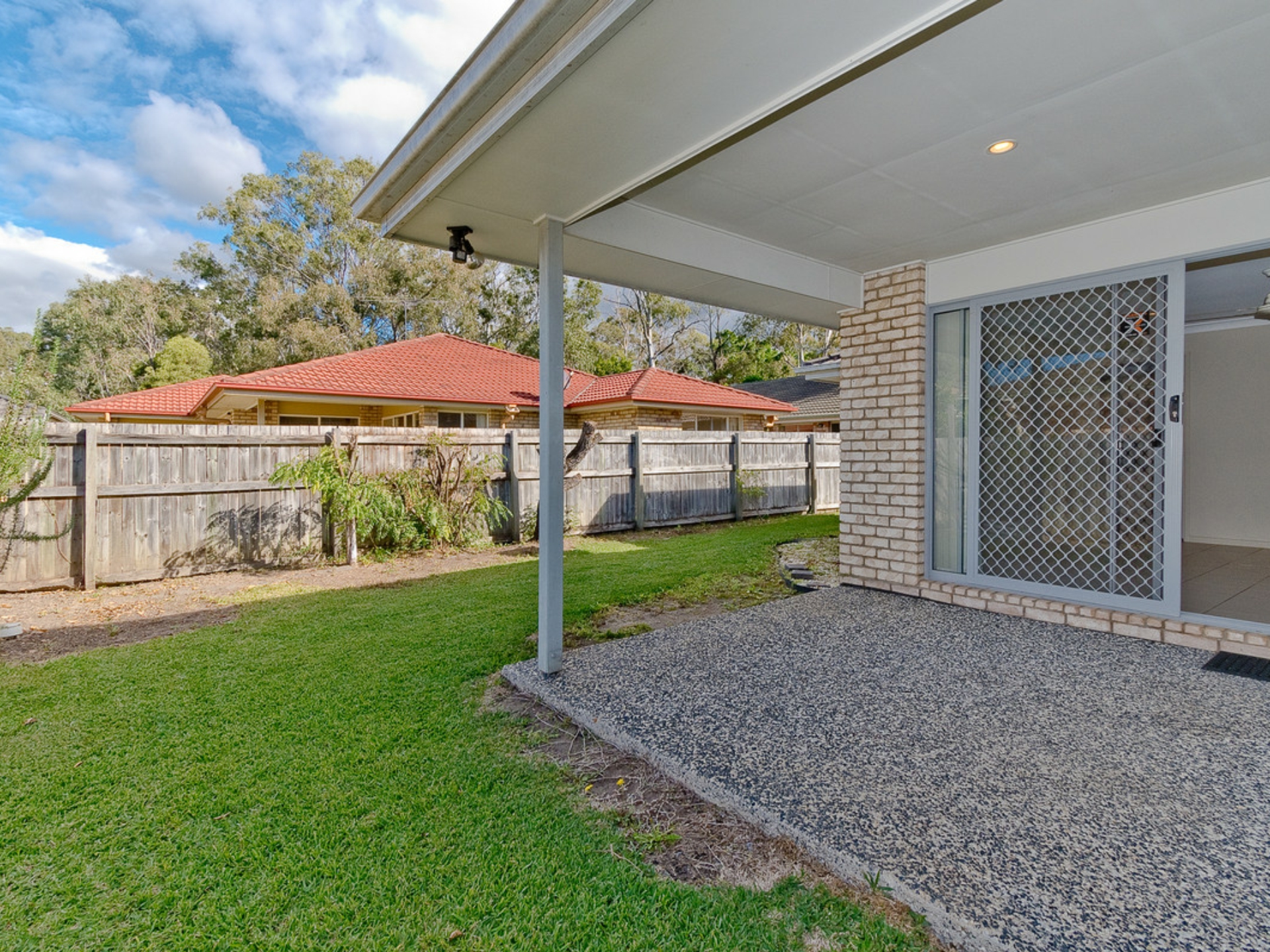 10 Fabian Place, BRACKEN RIDGE