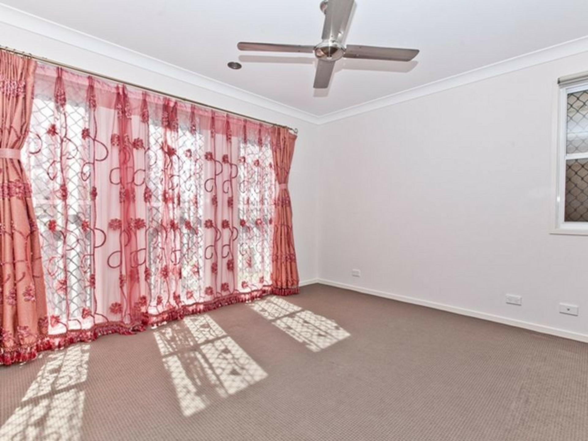 9 Carnarvon Crescent, FITZGIBBON