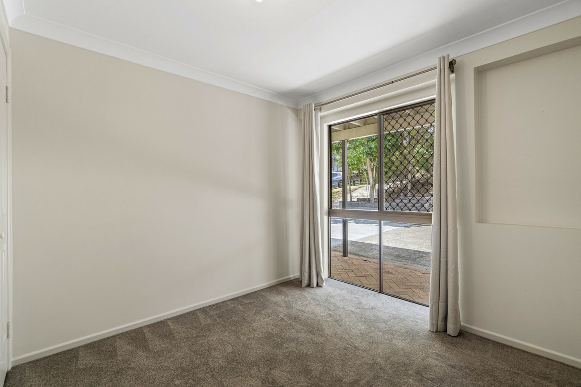 6 Garfield Terrace, EVERTON HILLS