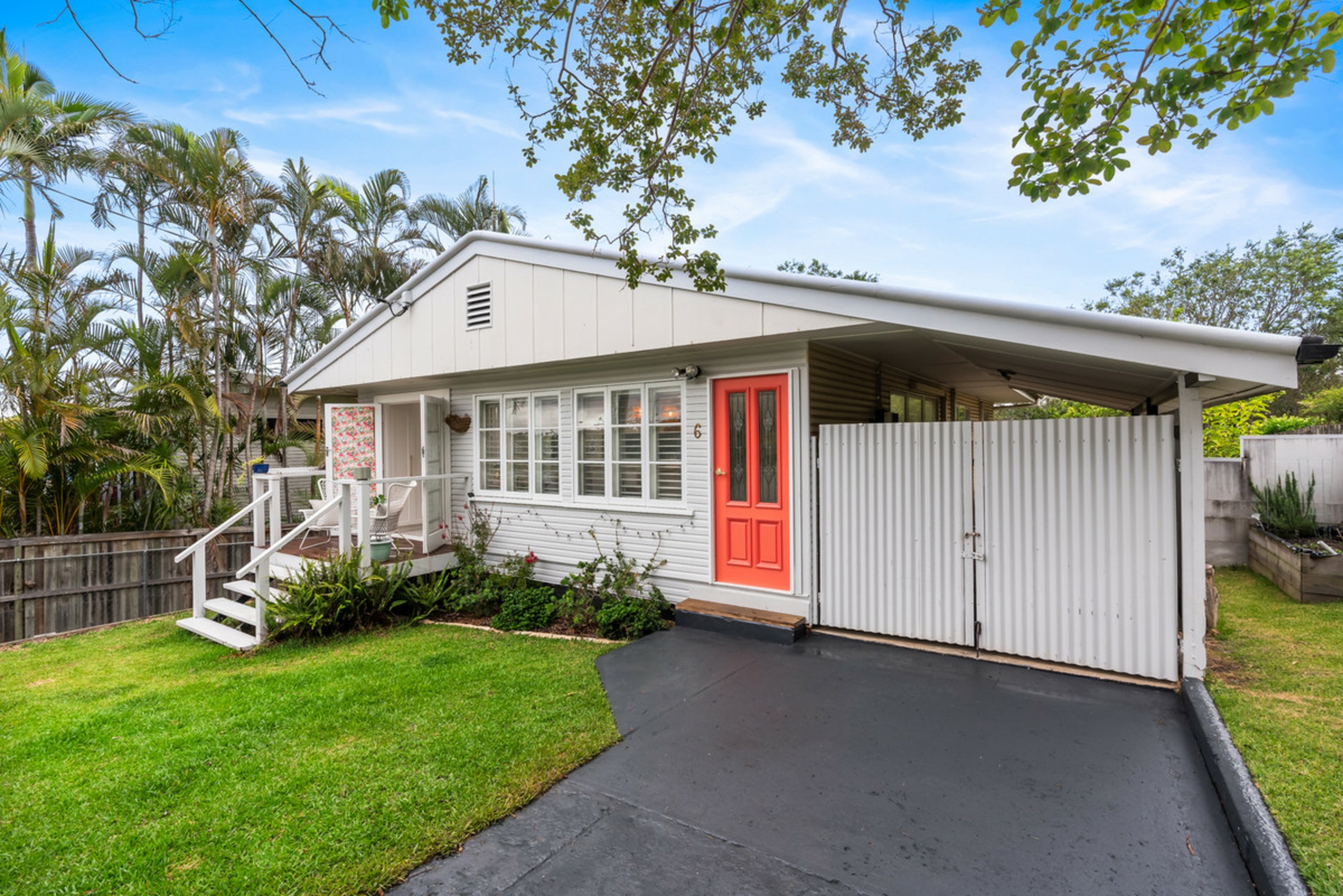6 Eastbourne Street, Chermside West