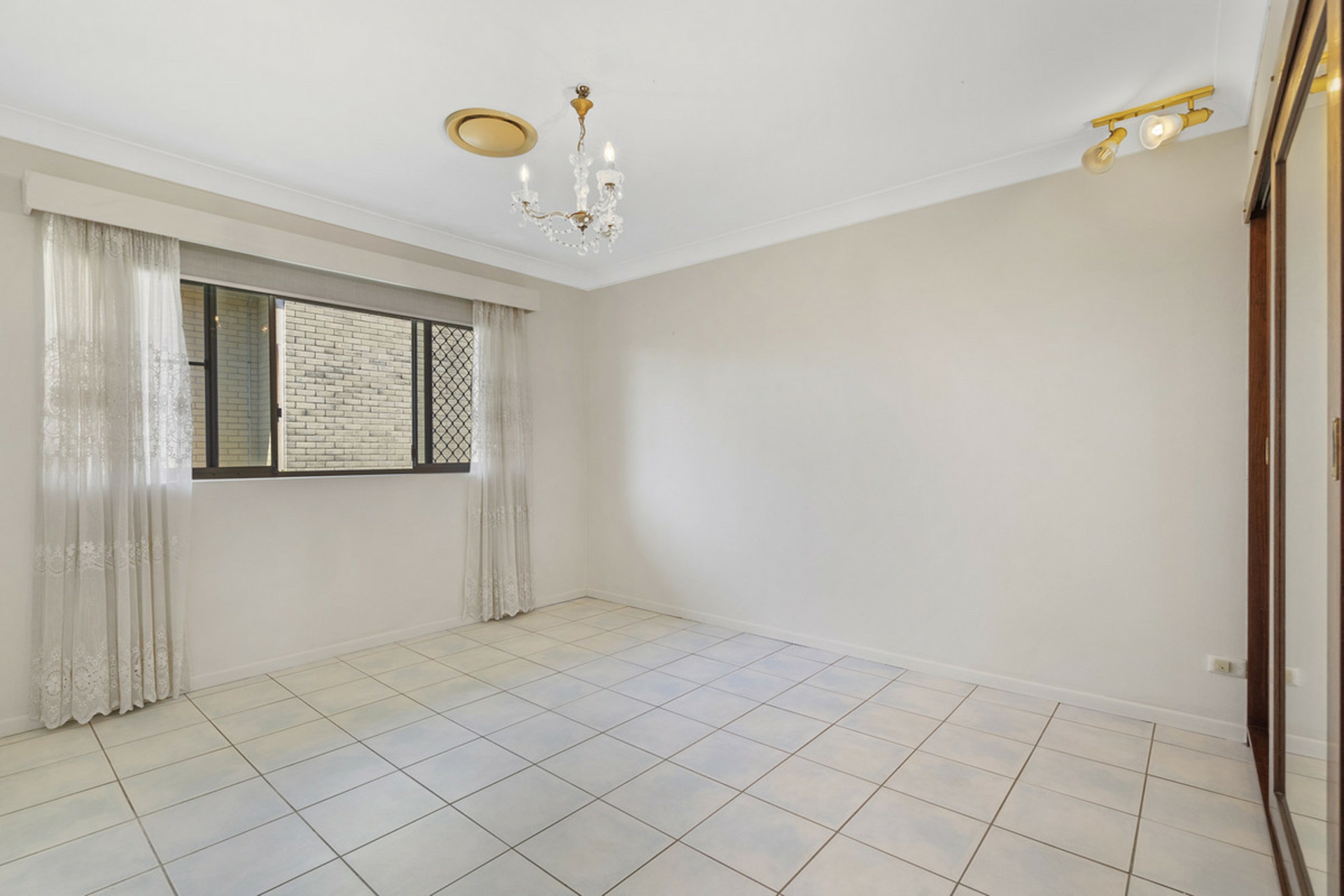 8 Hillhouse Street, ASPLEY