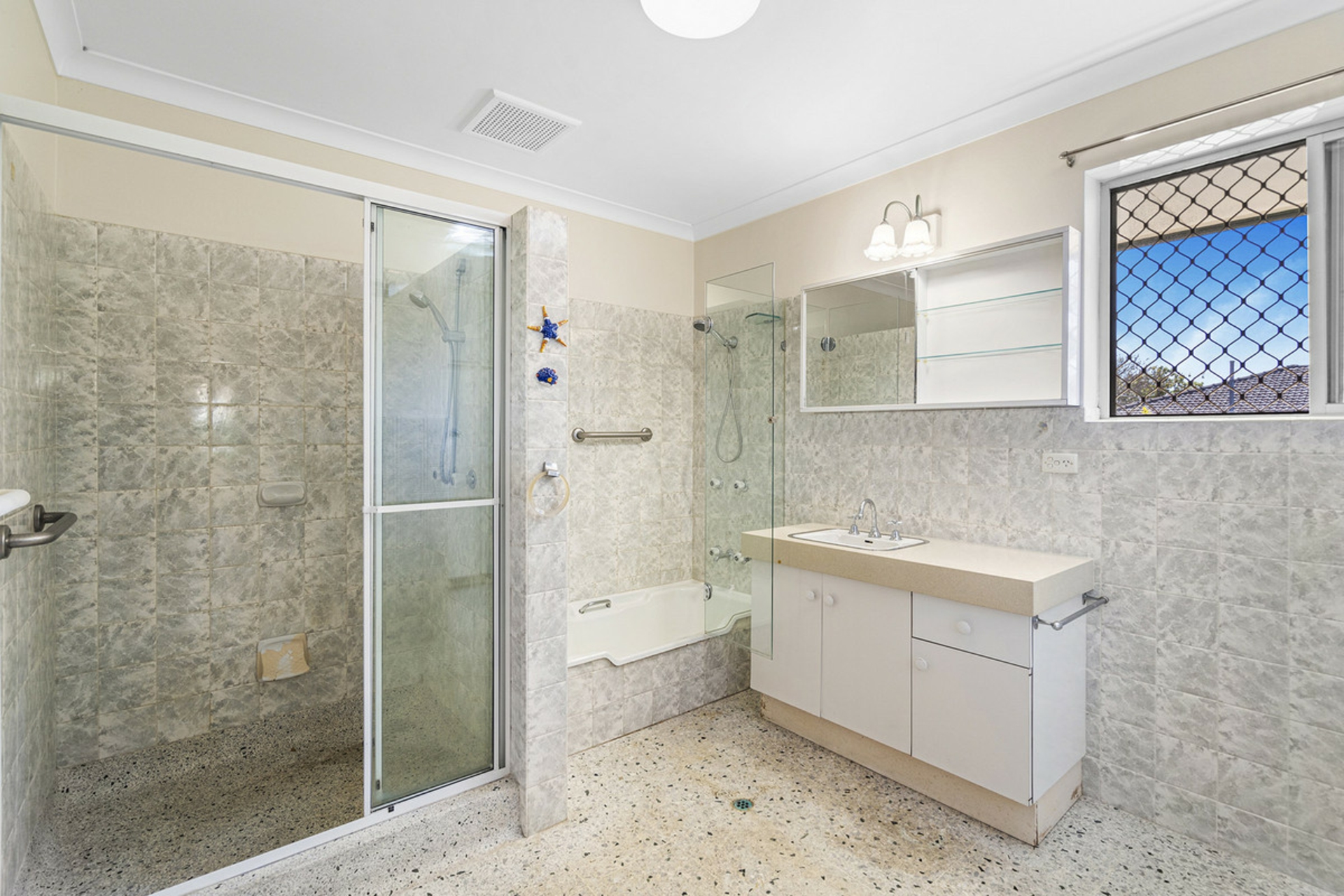 8 Hillhouse Street, ASPLEY