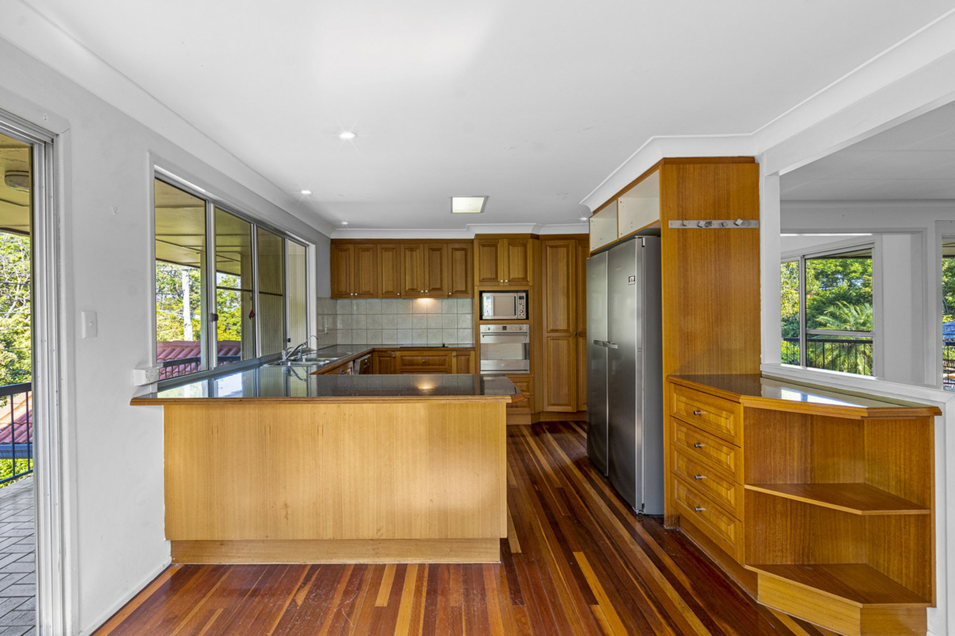 8 Lawrence Road, CHERMSIDE WEST