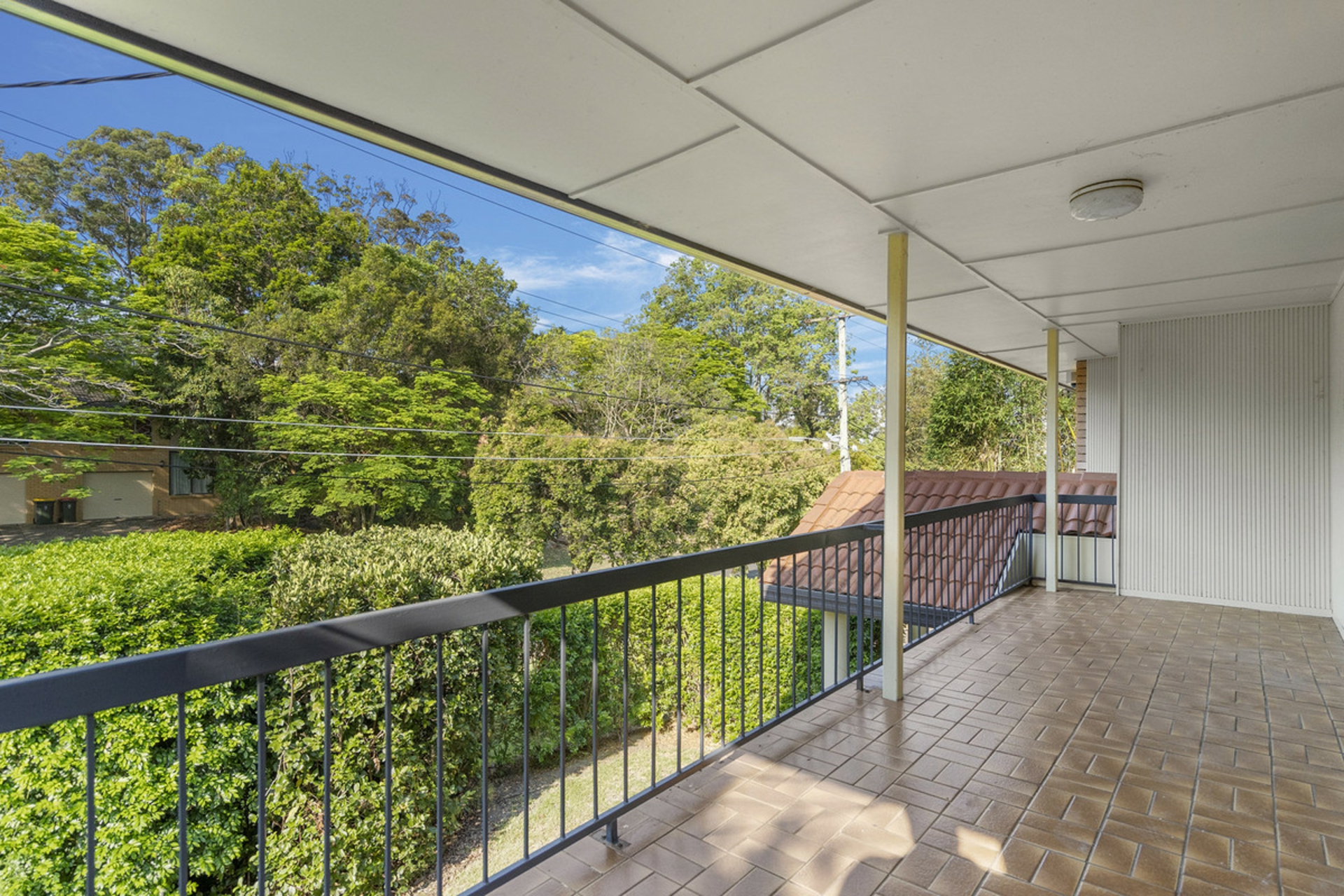 8 Lawrence Road, CHERMSIDE WEST