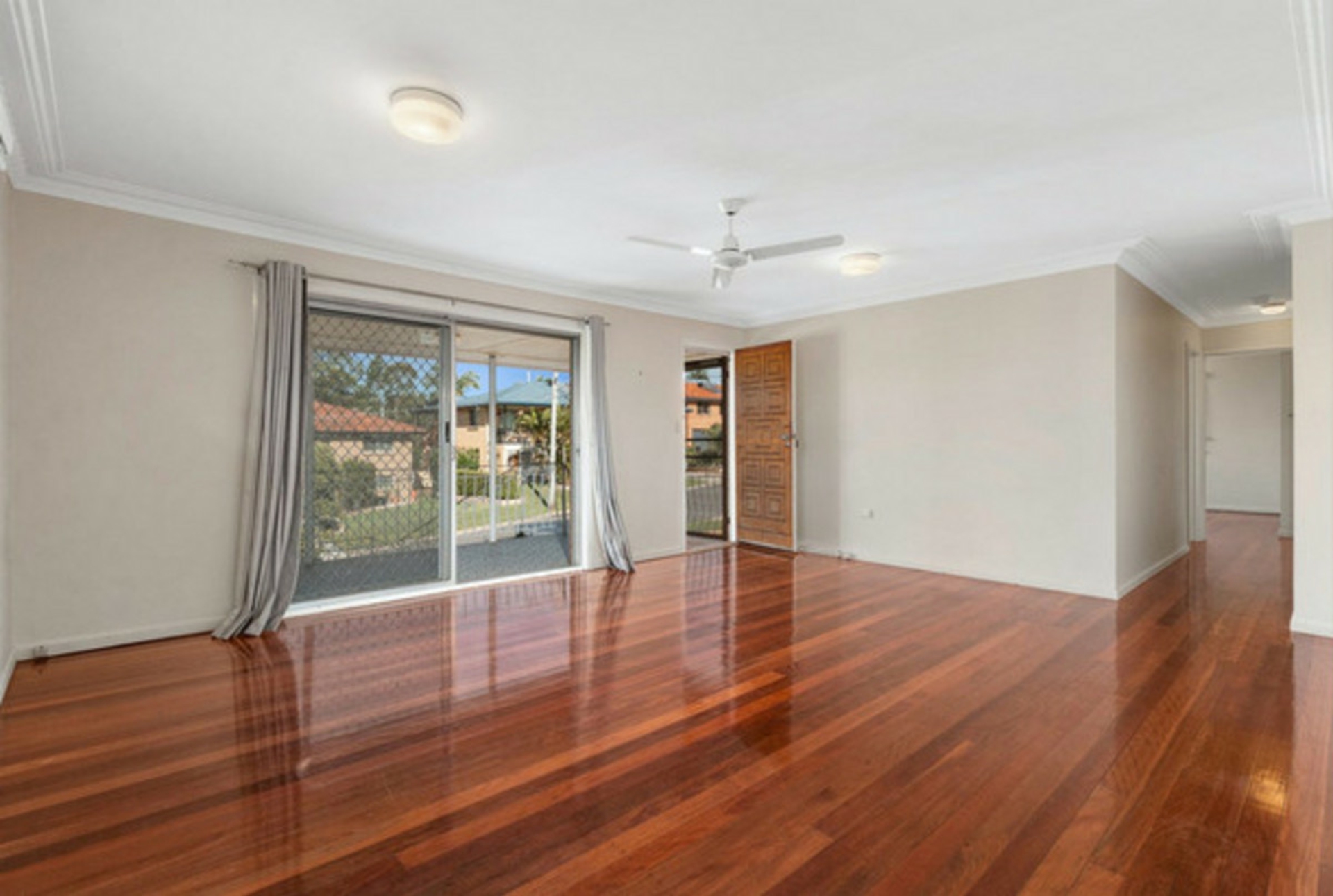9 Kanofski Street, CHERMSIDE WEST