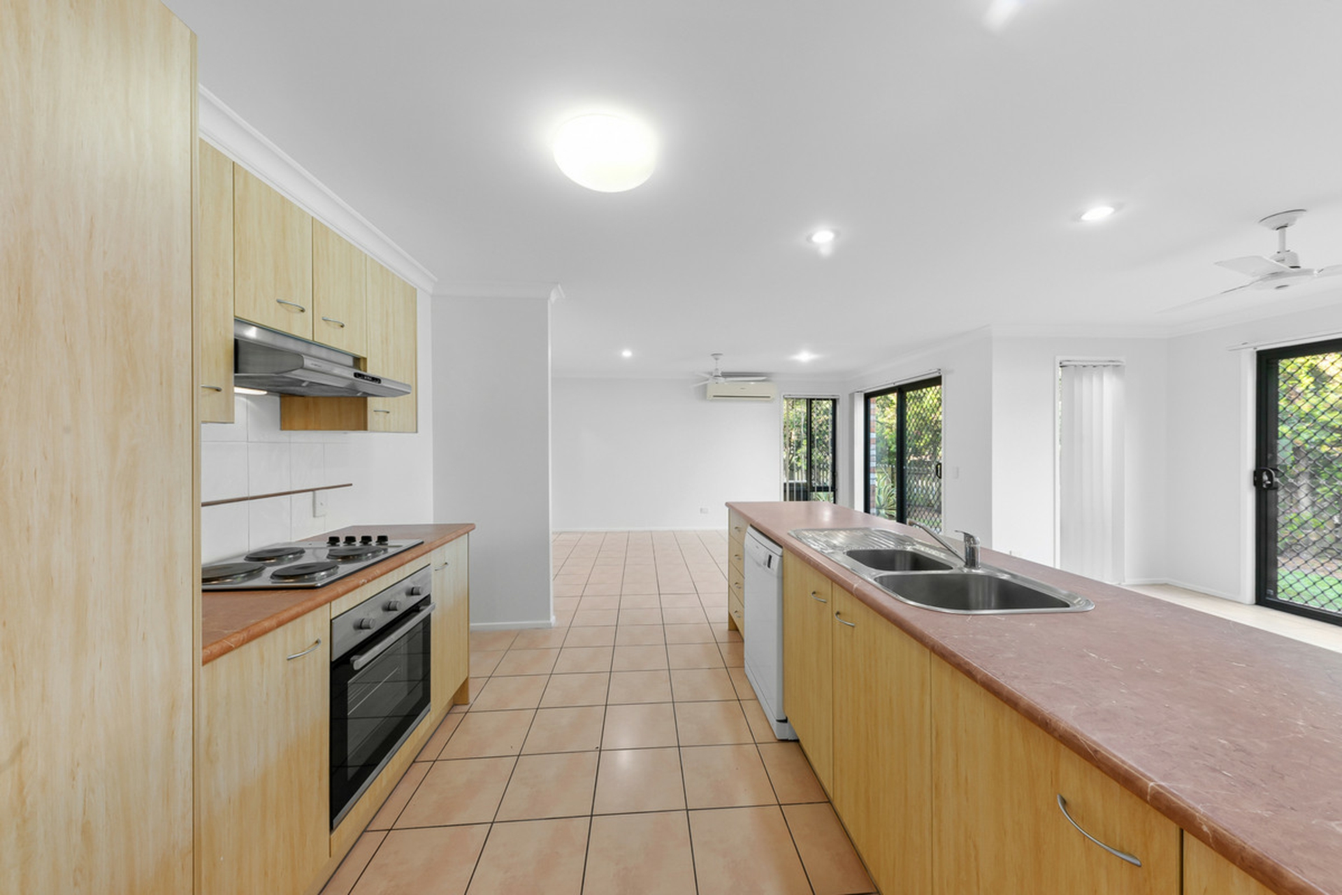 73 Aldea Circuit, BRACKEN RIDGE