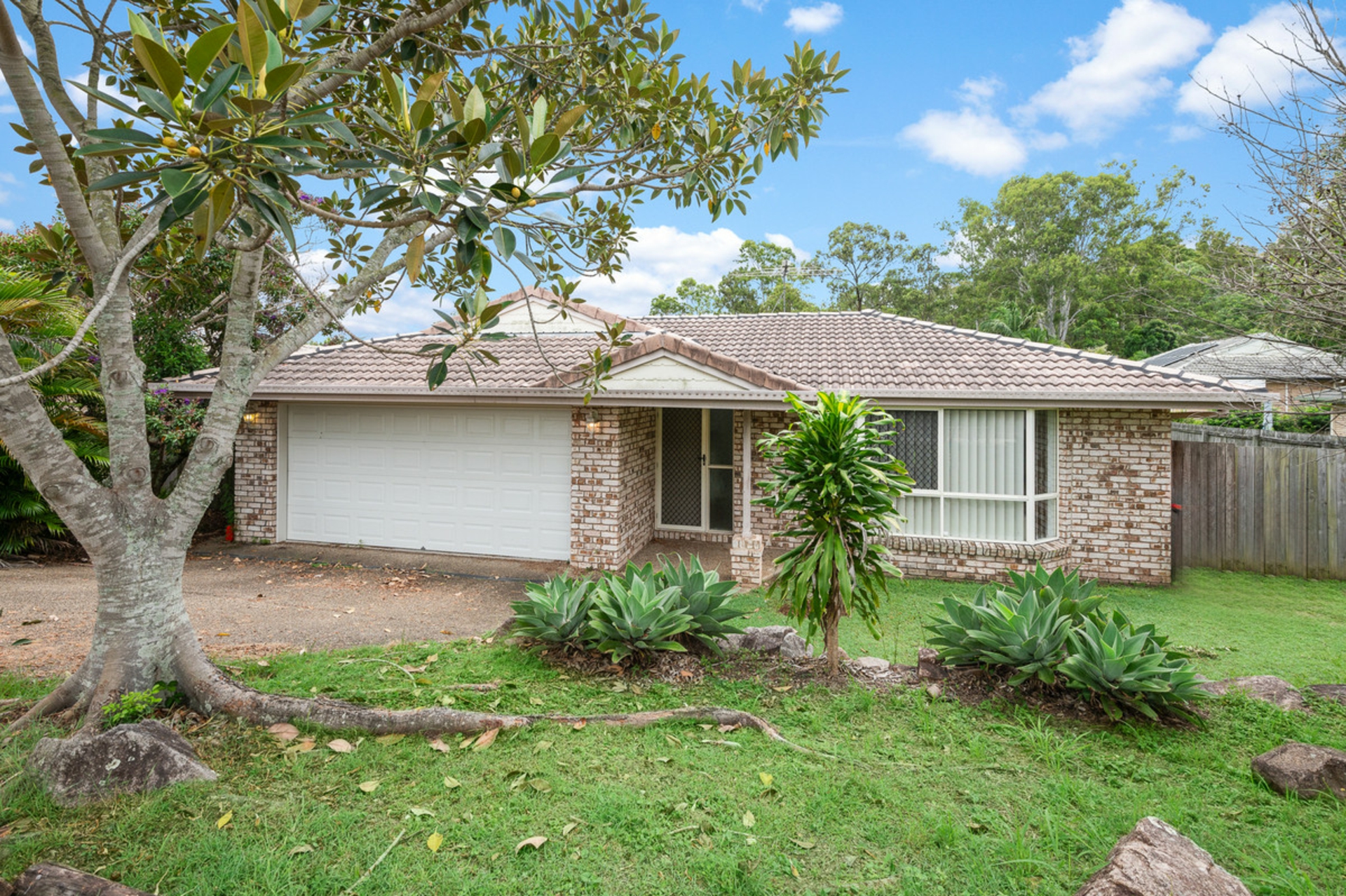 100 Albany Forest Drive, ALBANY CREEK