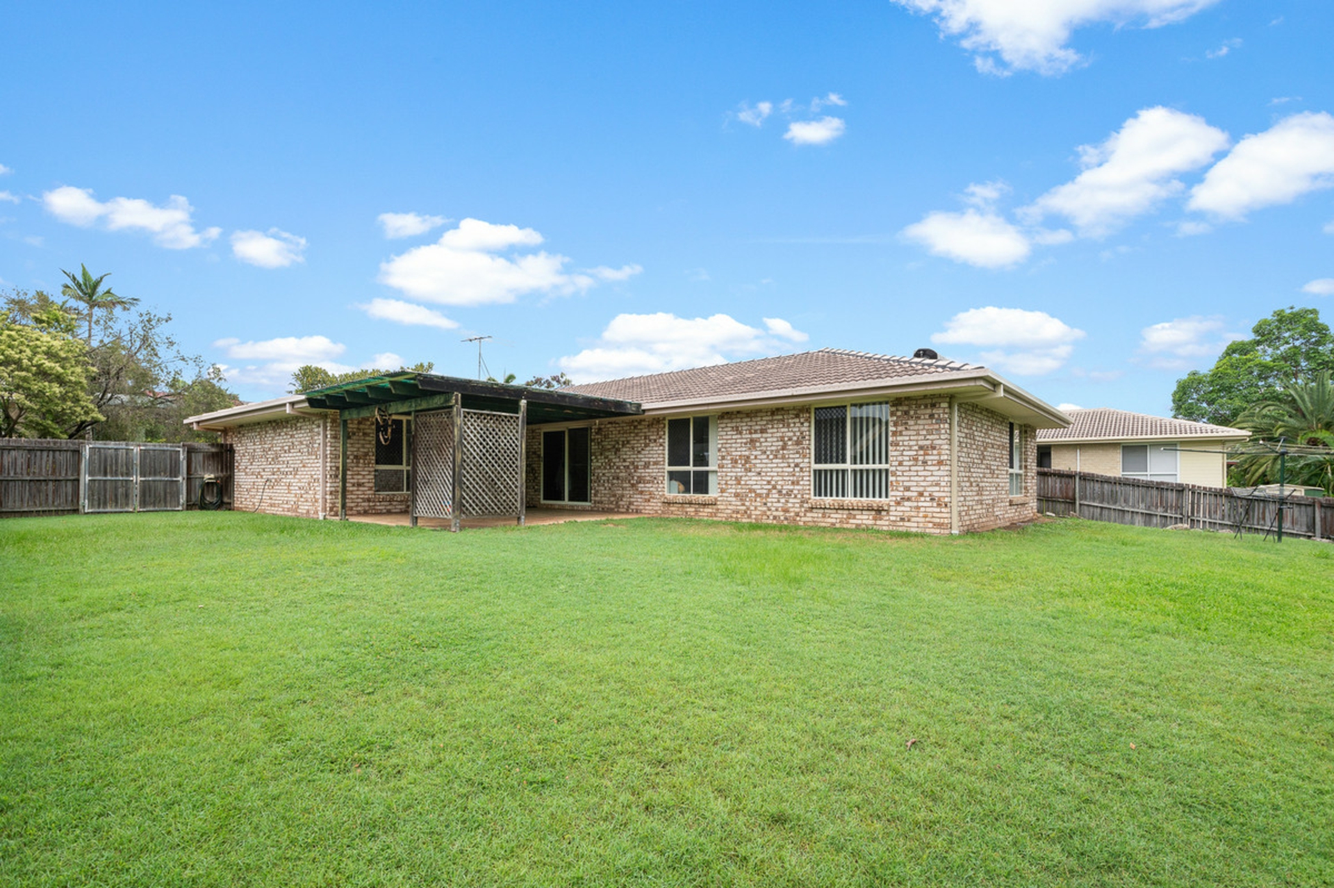 100 Albany Forest Drive, ALBANY CREEK