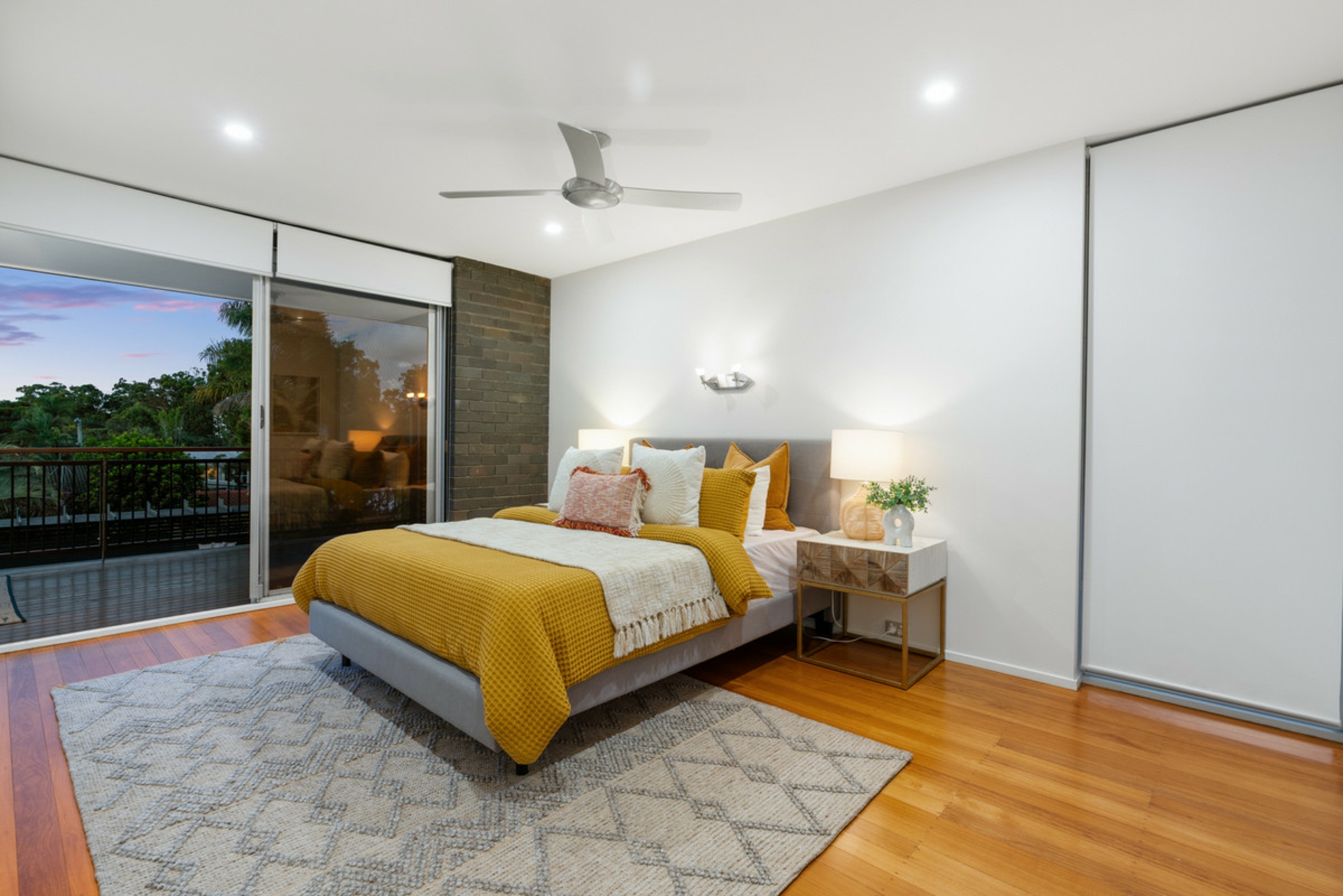 11 Ashley Road, CHERMSIDE WEST