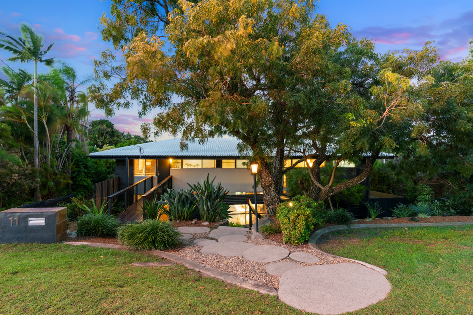 11 Ashley Road, CHERMSIDE WEST