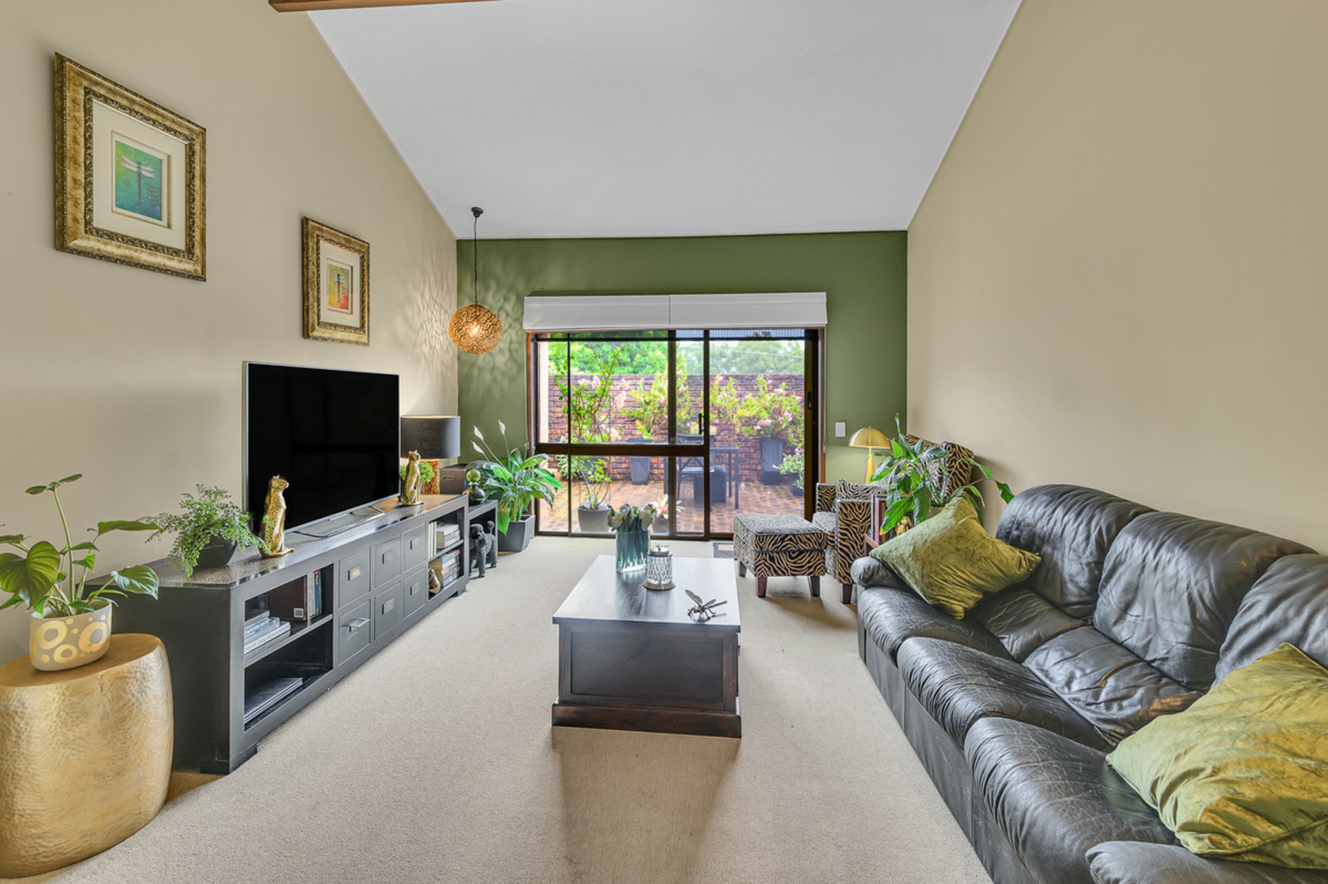 25 Ashley Road, CHERMSIDE WEST