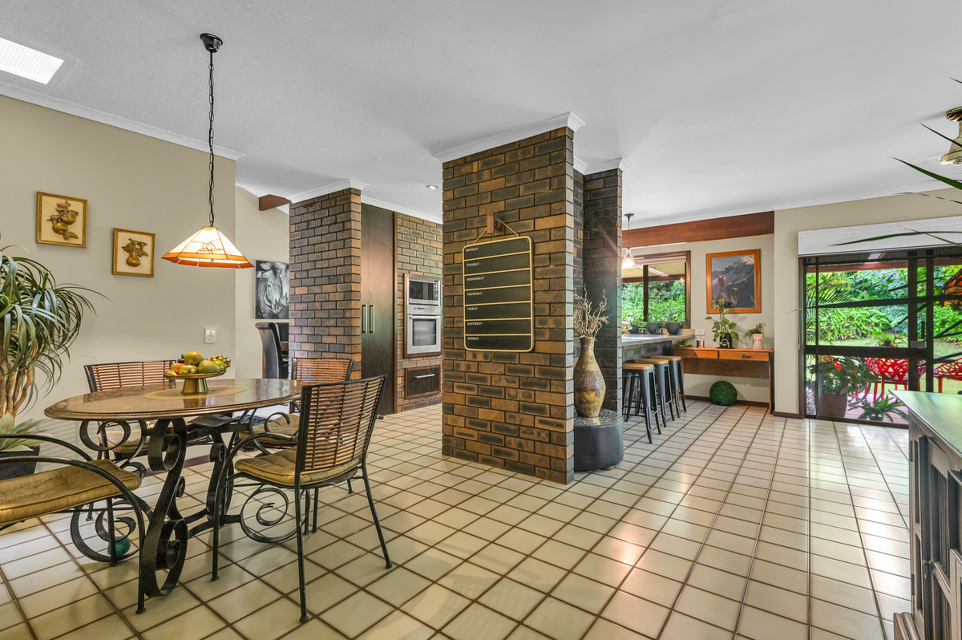 25 Ashley Road, CHERMSIDE WEST