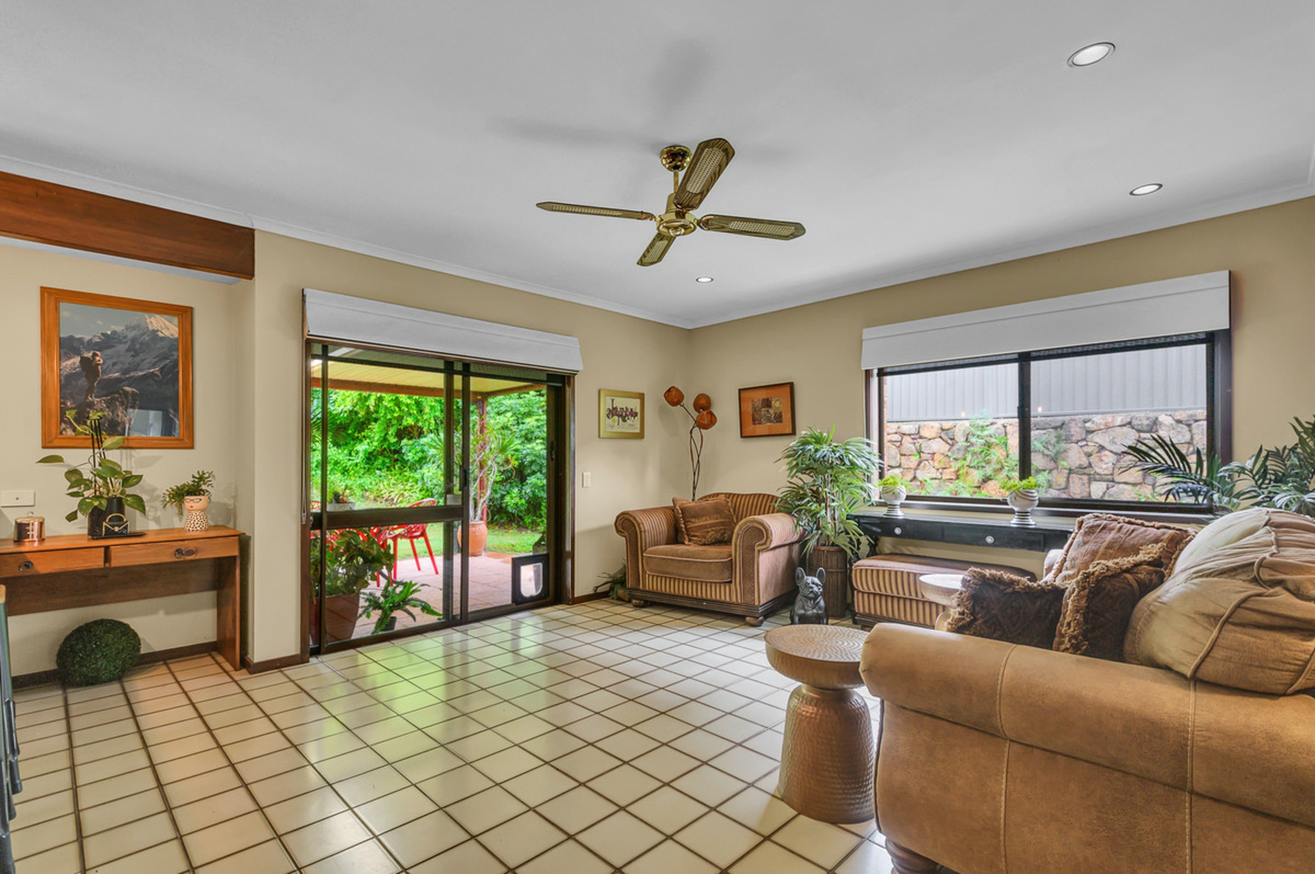 25 Ashley Road, CHERMSIDE WEST