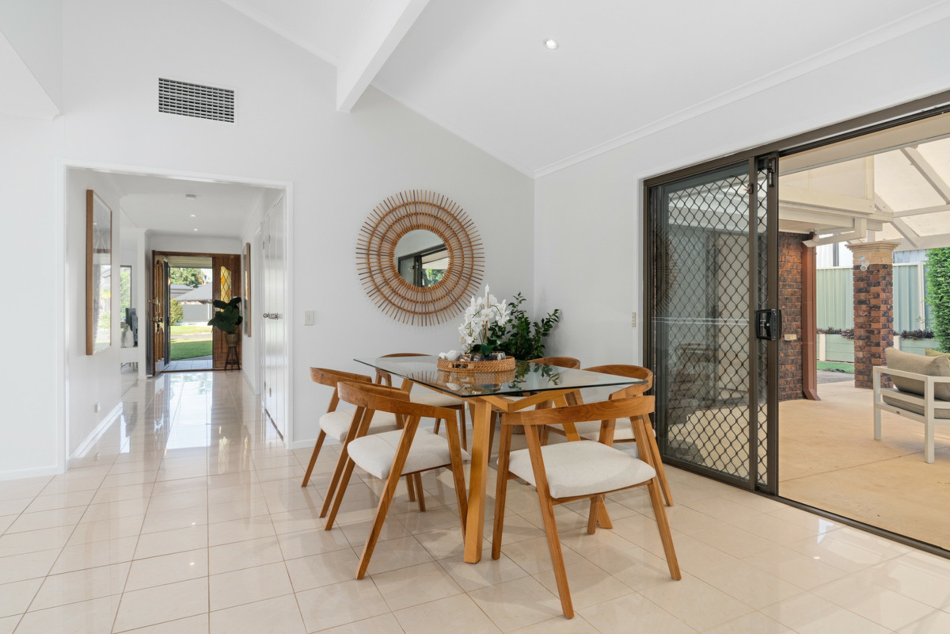 4 Lenz Street, CHERMSIDE WEST