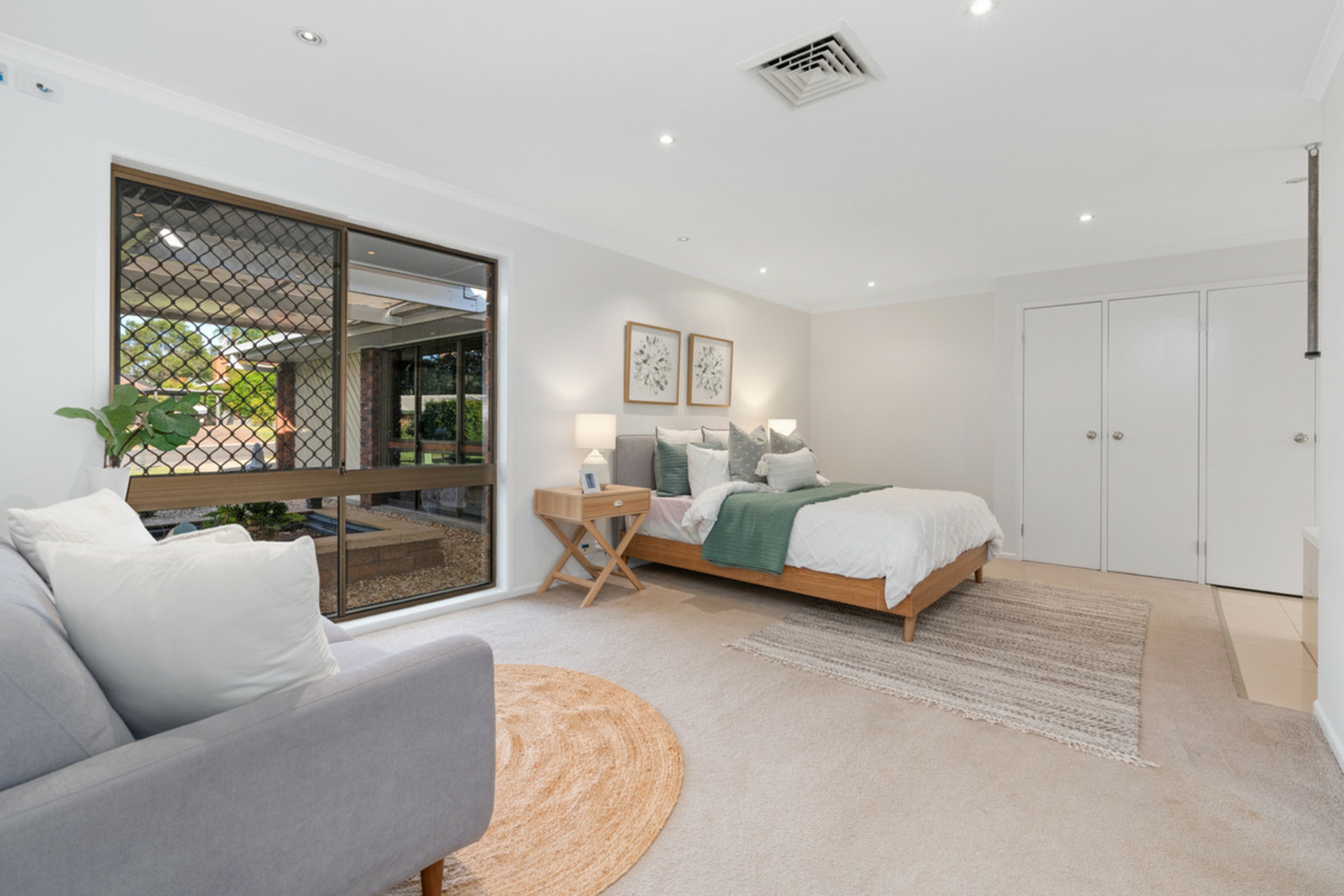 4 Lenz Street, CHERMSIDE WEST